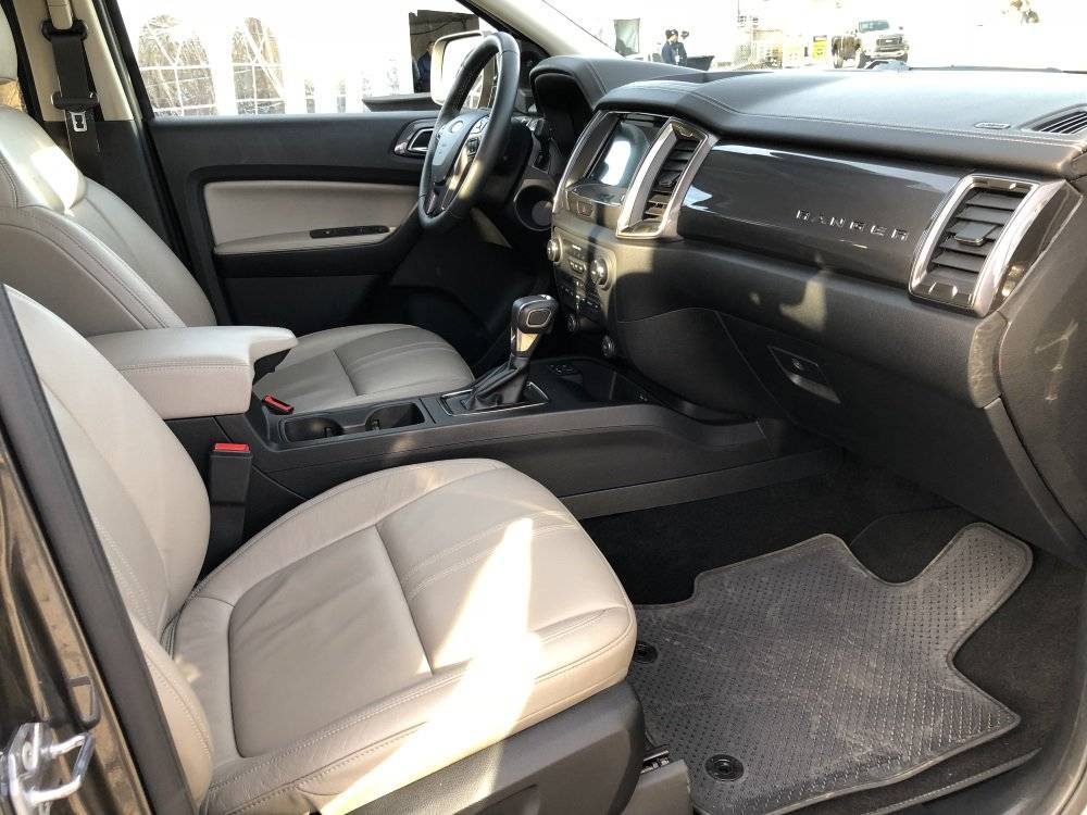 Ford Ranger Lariat Medium Stone Leather Interior DqH7aYbXcAA8nhe