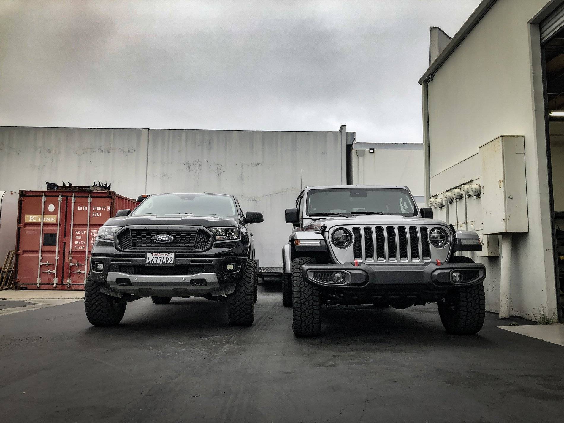 Ford Ranger Side by side with a Jeep Gladiator 690FFD25-6B9B-425A-A675-2040128DAF9D
