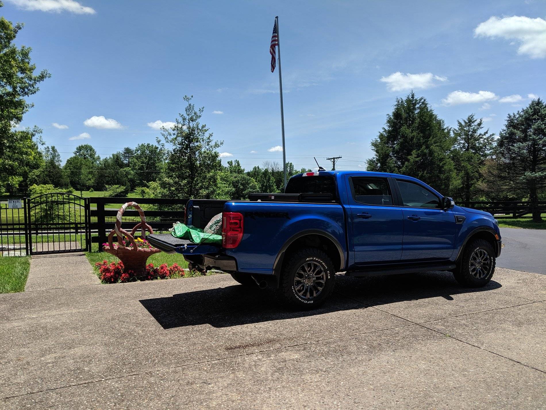 Ford Ranger 2019 Ranger's Hauling Things Thread ranger mulch (3)