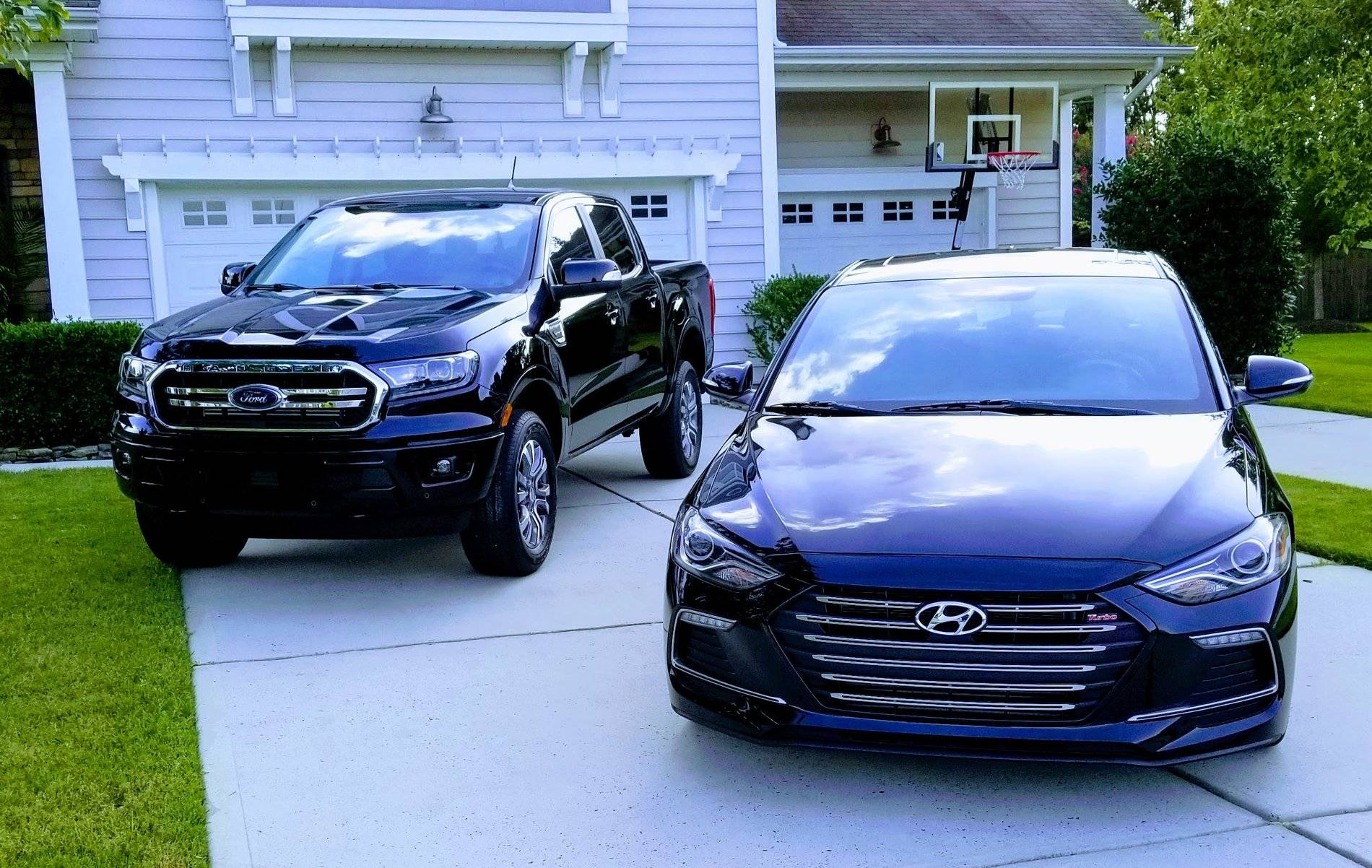 Ford Ranger Look at my Ranger parked next to stuff 20190714_185703
