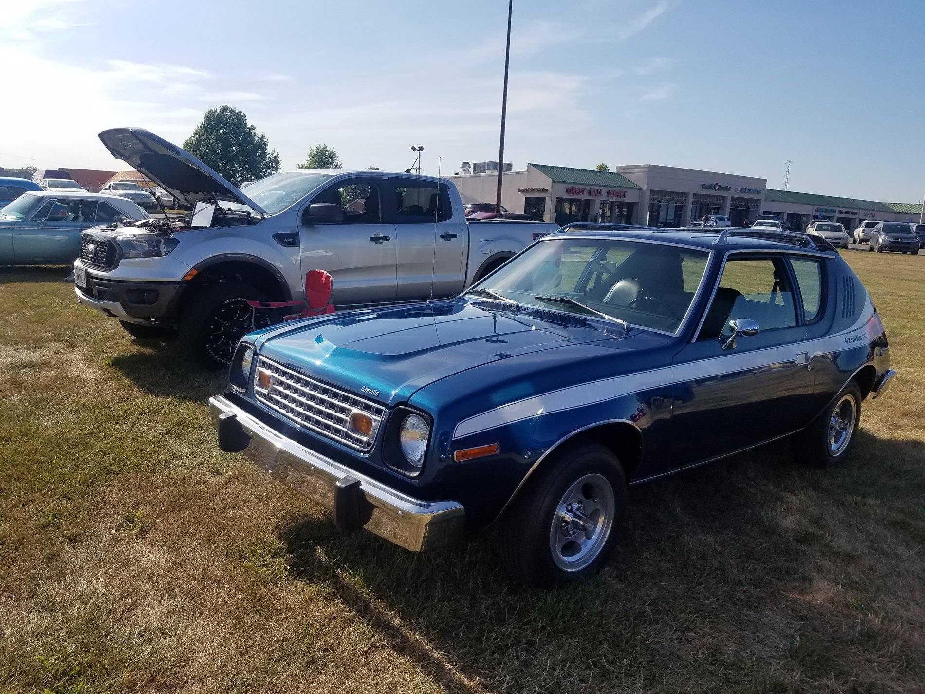 Ford Ranger Look at my Ranger parked next to stuff 20190810_174931