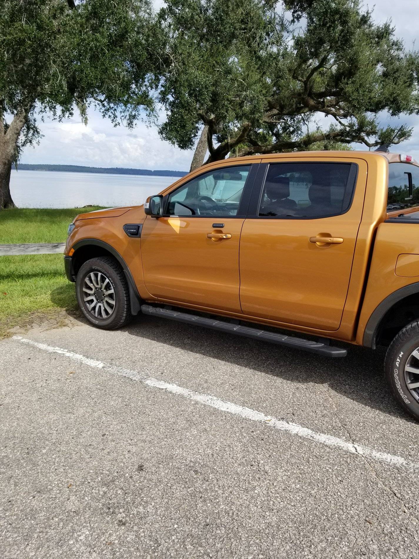 Ford Ranger Look at my Ranger parked next to stuff 20190831_161222