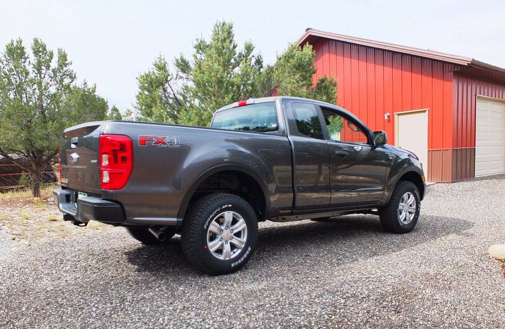 Ford Ranger STX club 002.JPG