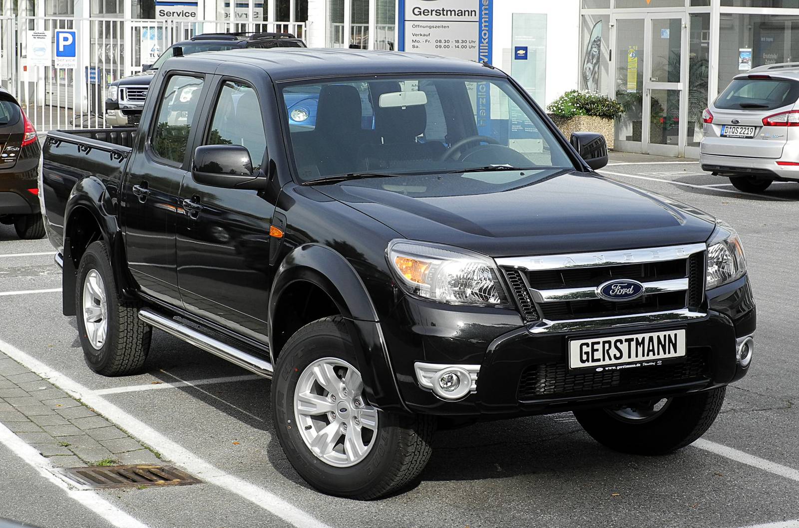 Ford Ranger Photos of Rangers Around the World oppelkabine_%28II%2C_Facelift%29_%E2%80%93_Frontansicht%2C_10._September_2011%2C_D%C3%BCsseldorf