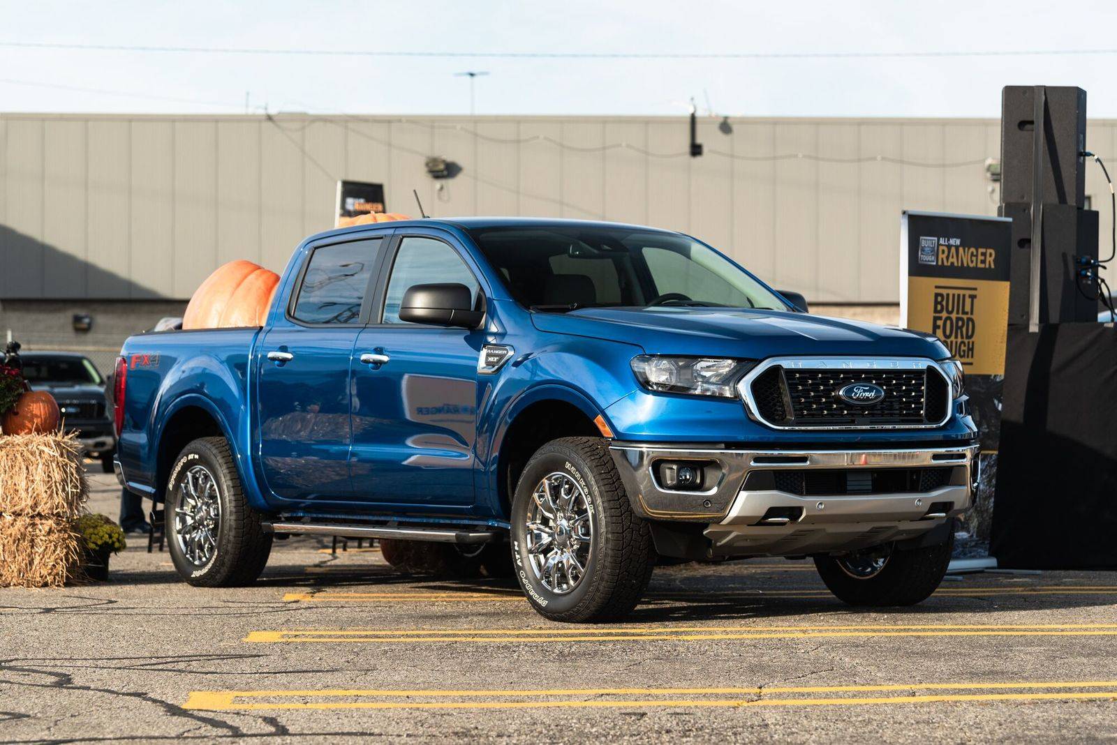 Ford Ranger LIGHTNING BLUE Ranger Club Thread 2019-Ford-Ranger-XLT-Crew-Cab-FX4-