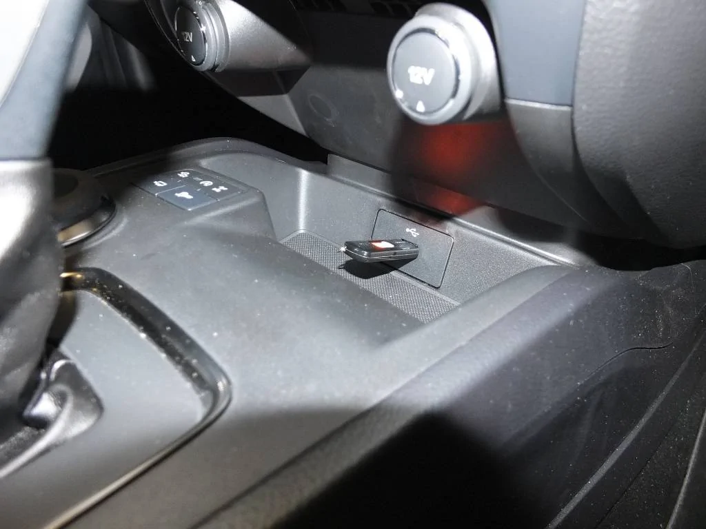 Ford Ranger HenryMac's Build Thread: 2019 Ranger XL  STX  FX4 Magnetic Super Cab USB 002