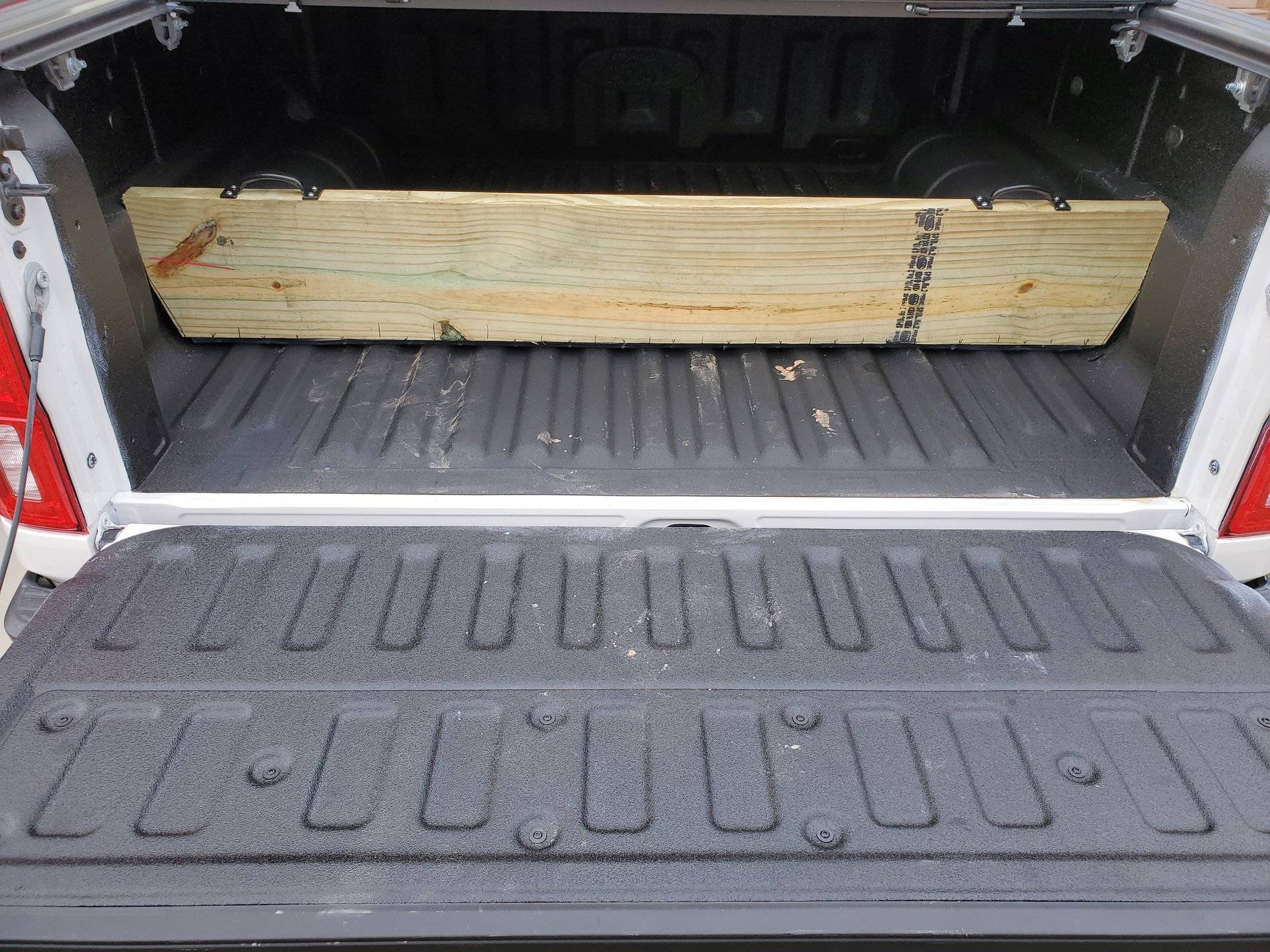 Ford Ranger Cross-bed divider Finished Divider