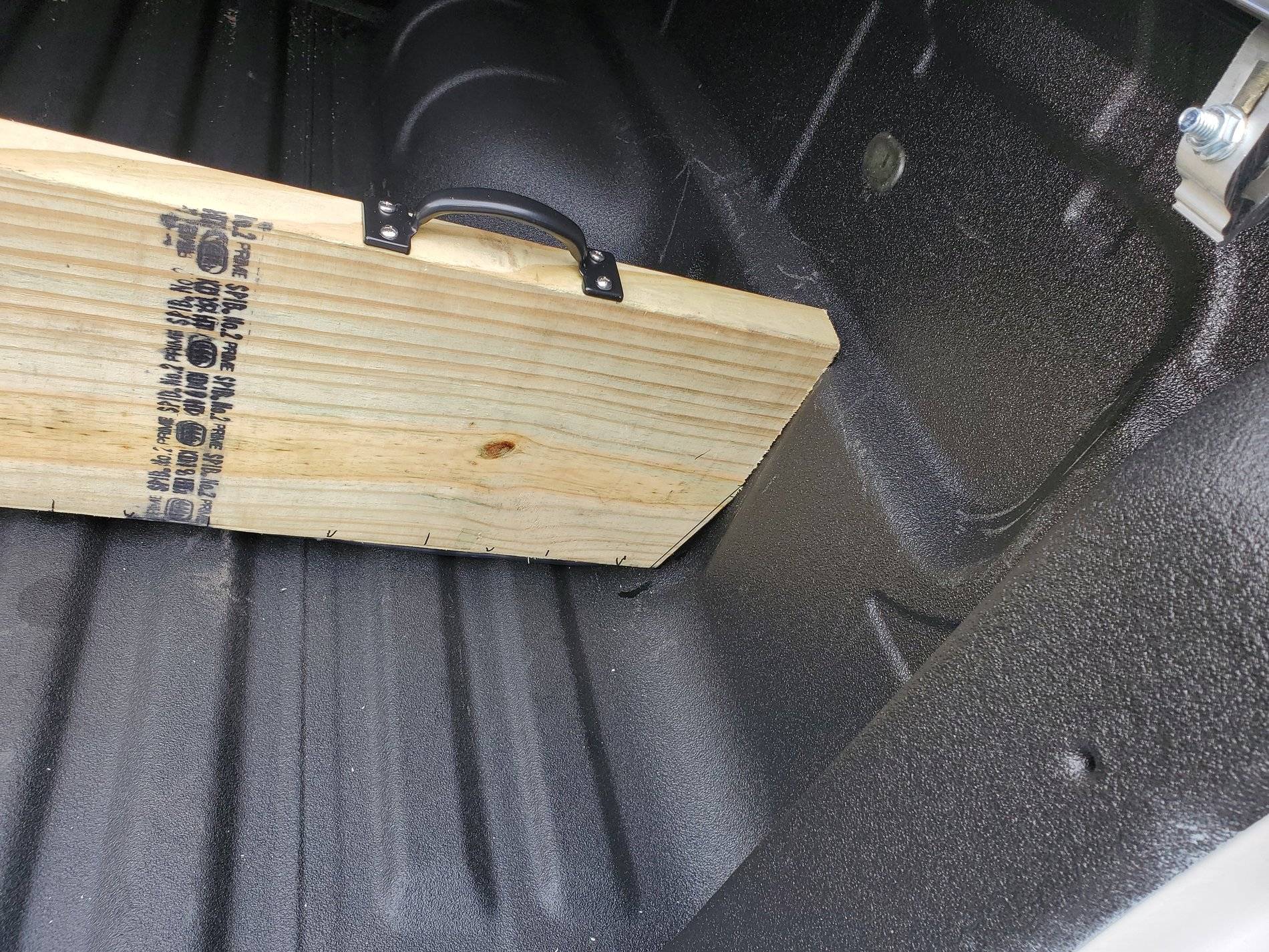 Ford Ranger Cross-bed divider Install Step 3