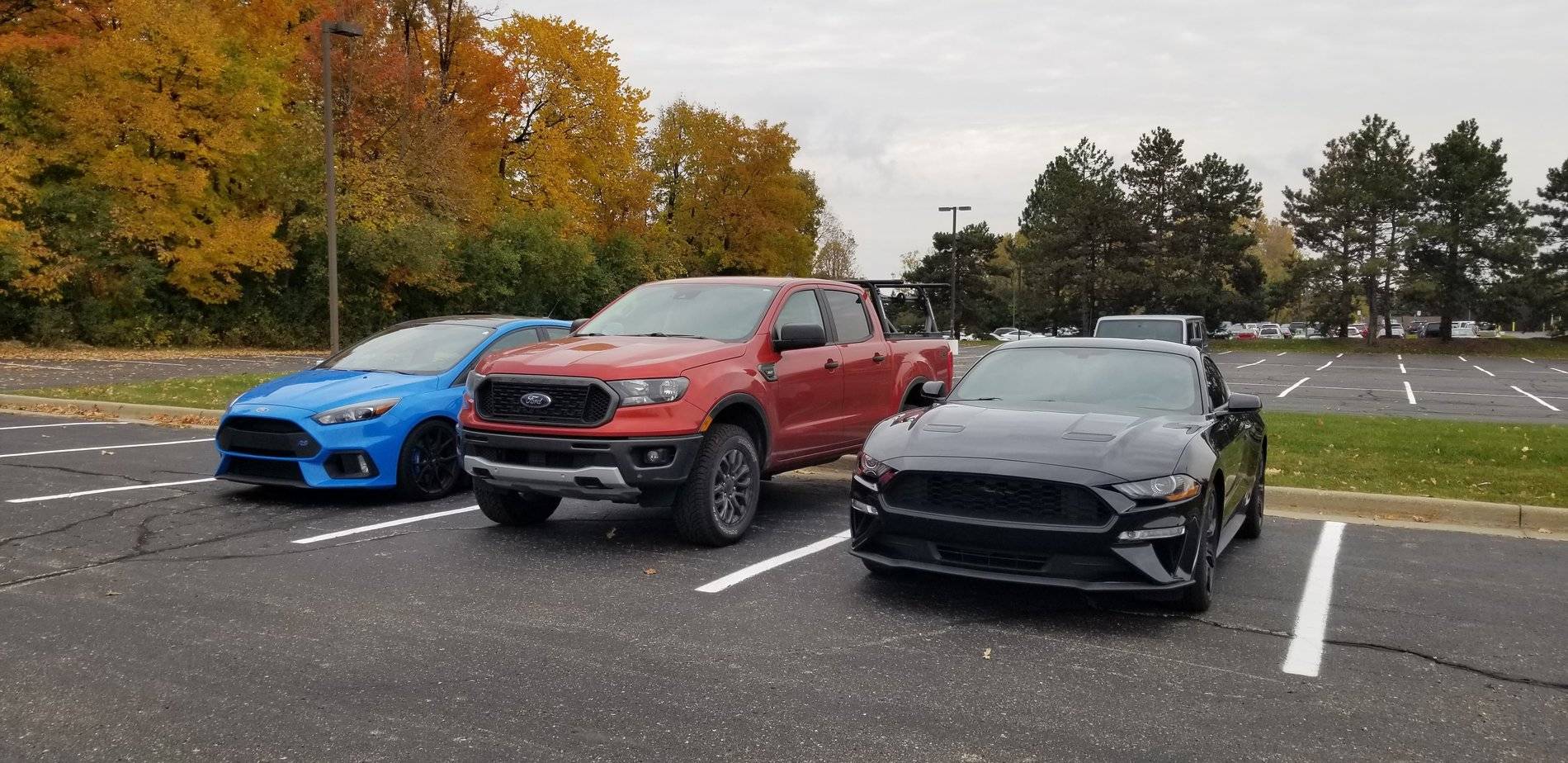 Ford Ranger Look at my Ranger parked next to stuff 20191025_114234