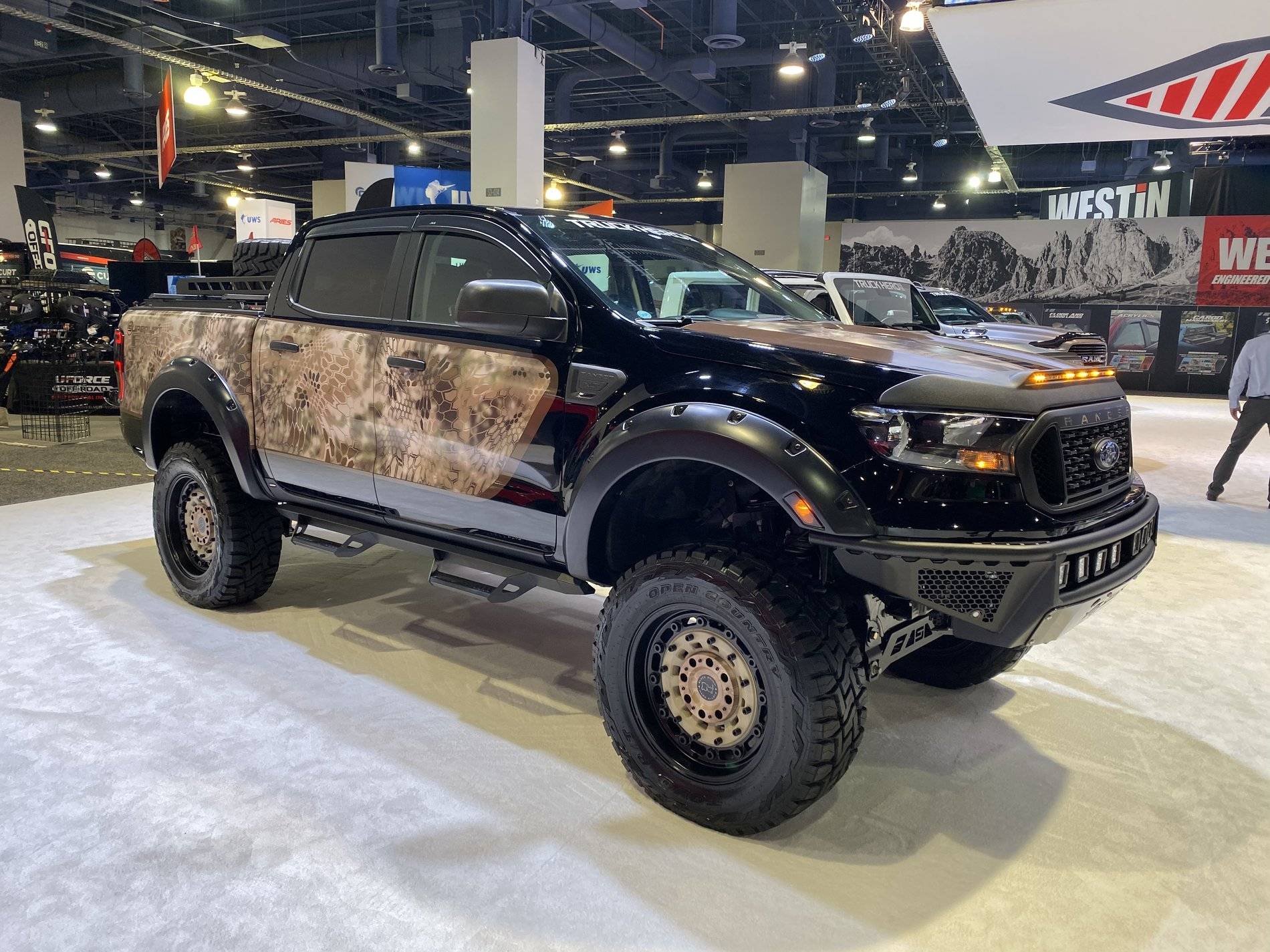 Ford Ranger SEMA 2019 BF9C43CA-2DFC-440C-8E82-8EBAB36B8C85