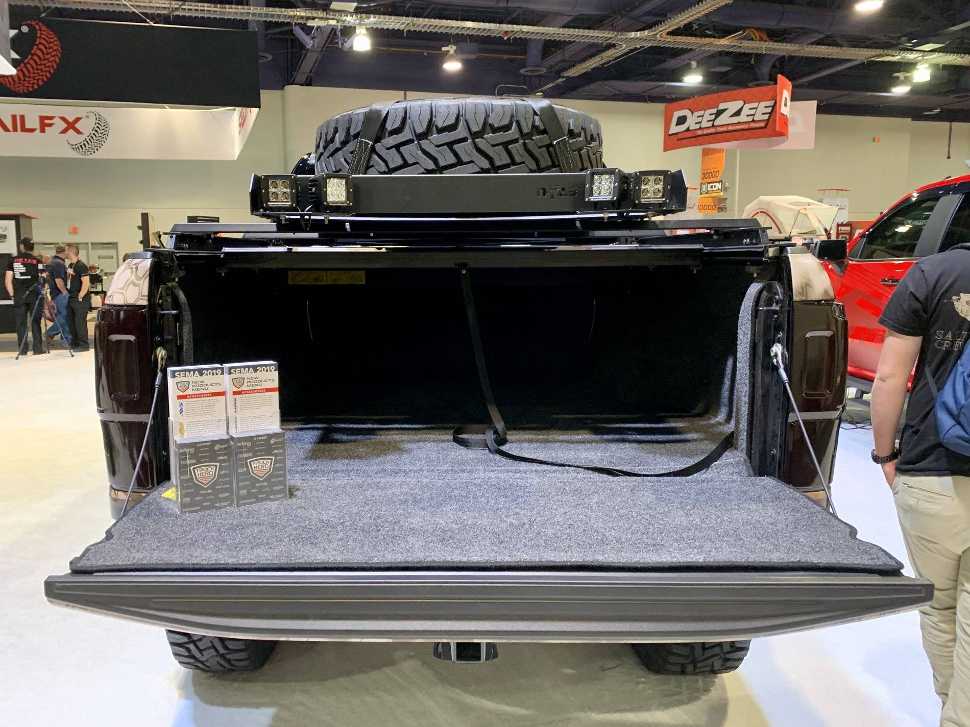 Ford Ranger SEMA 2019 20263912-4F92-43E6-94FB-DF216ADC7474