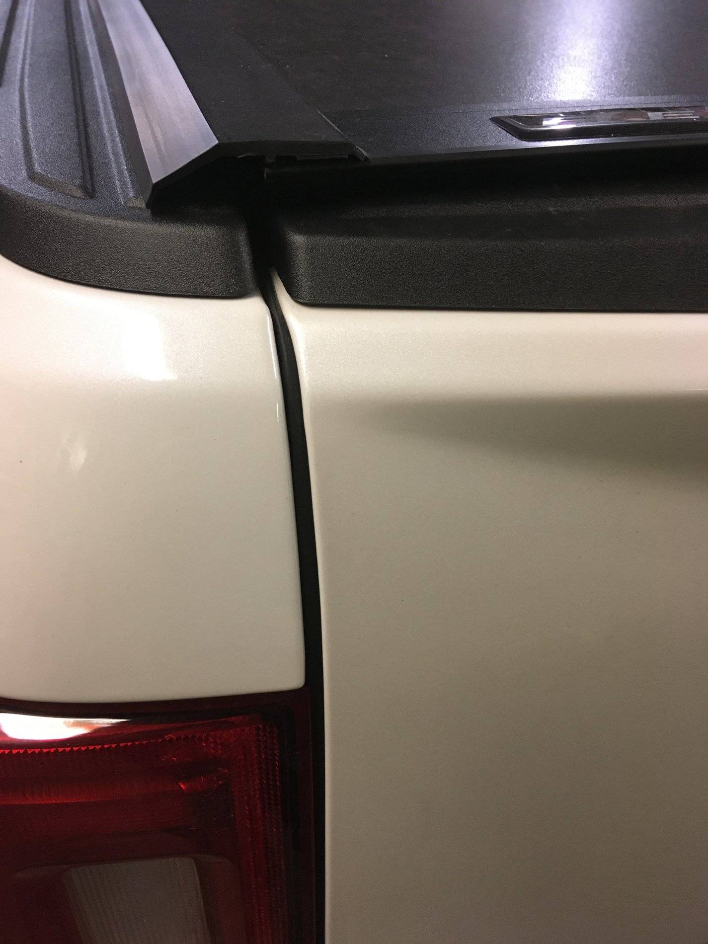 Ford Ranger FULLSCALE’s White Platinum Lariat FX4 36B7D331-9908-4630-B74E-20C85A8B3632