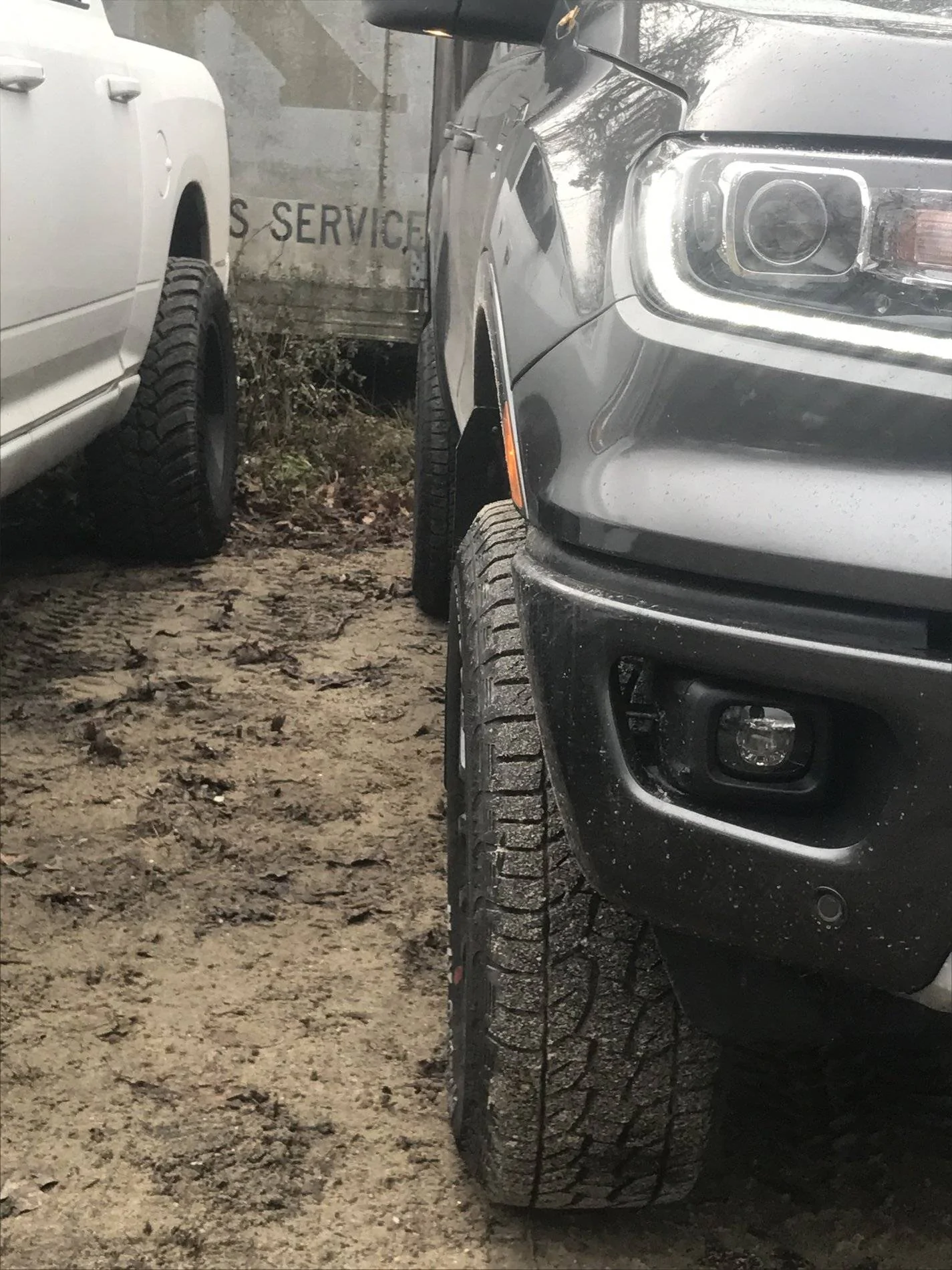 Ford Ranger Trey's Magnetic Lariat FX4 "Rainier" B7A02FE0-583F-4C2A-9B18-CEC9DDA4095F