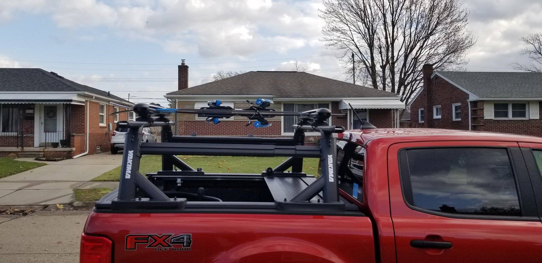 Ford Ranger Look at my Ranger parked next to stuff 20191127_120008