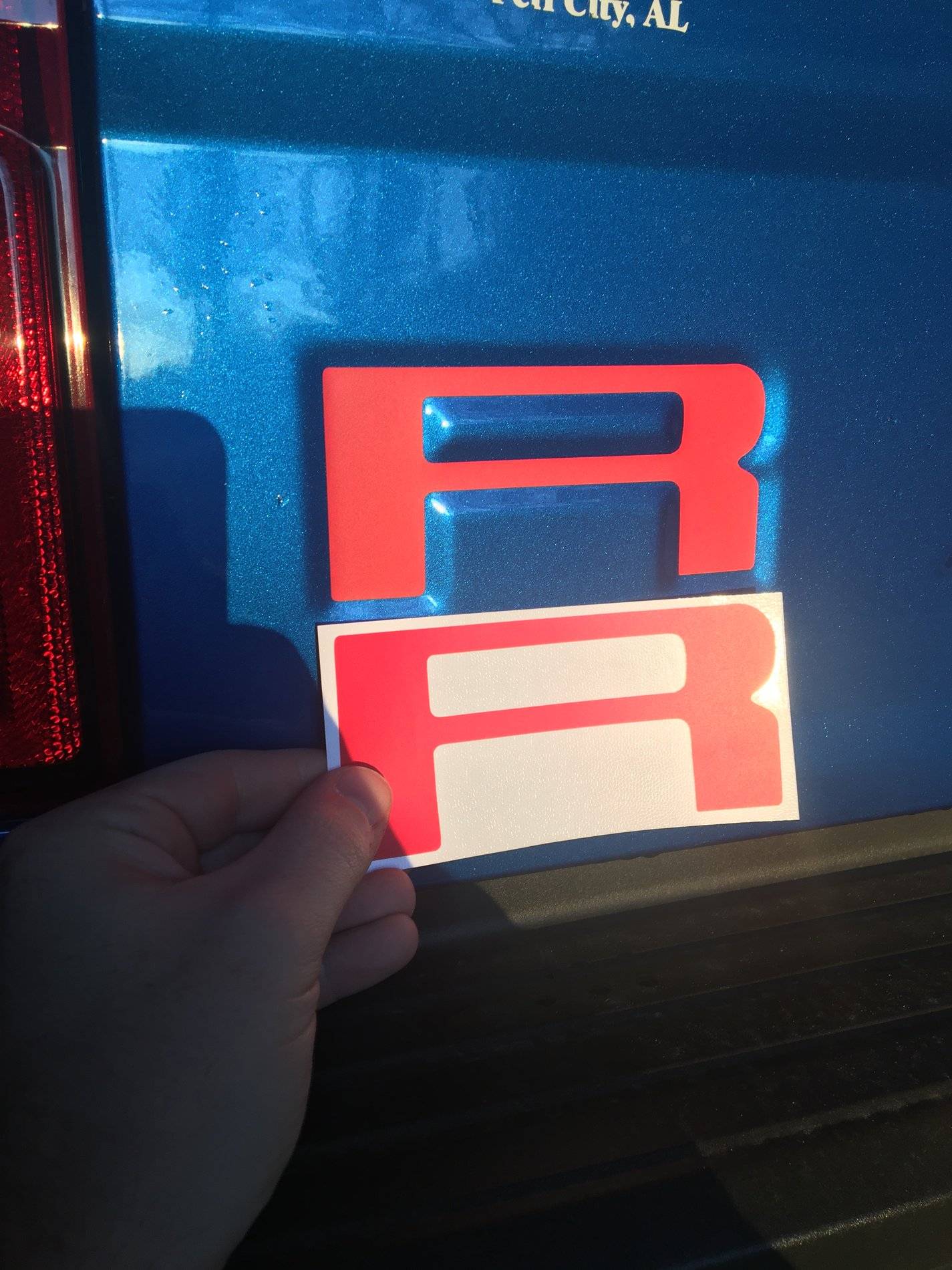 Ford Ranger Red Tailgate Lettering on Lightning Blue IMG_0996.JPG