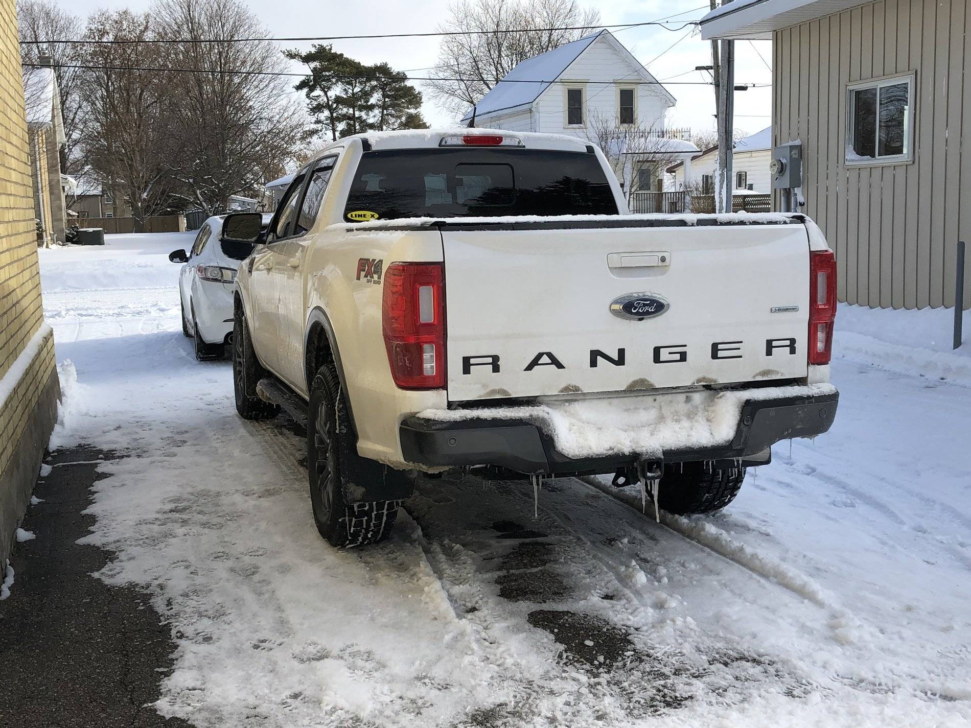 Ford Ranger FULLSCALE’s White Platinum Lariat FX4 E09DBEDA-28E0-4408-97CA-F1583FDC75E6