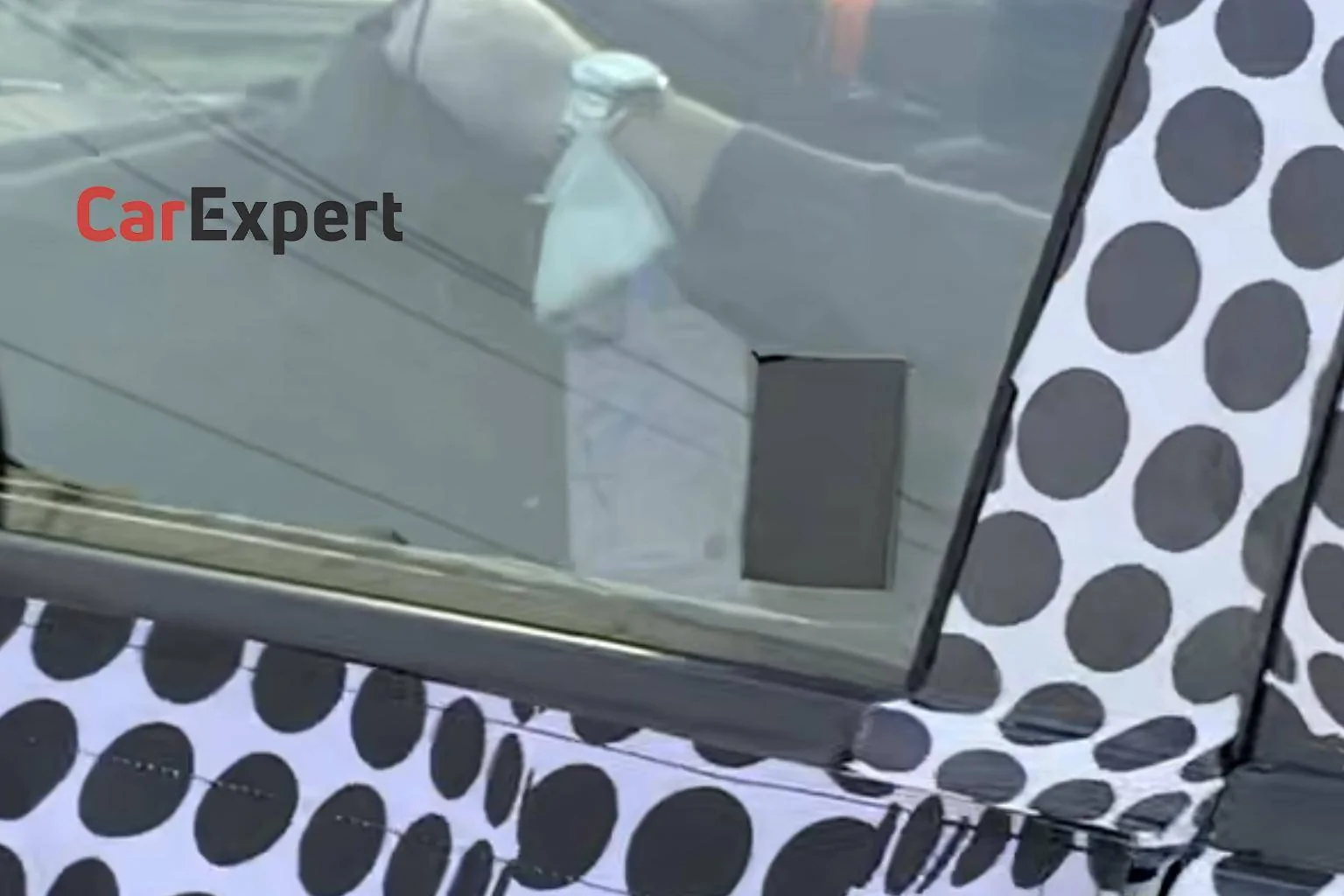 Ford Ranger Spied: 2023 Ford Ranger with 15.5" Touchscreen, Next Raptor Powered by 2.7L EcoBoost V6 ford-ranger-everest-spied-18