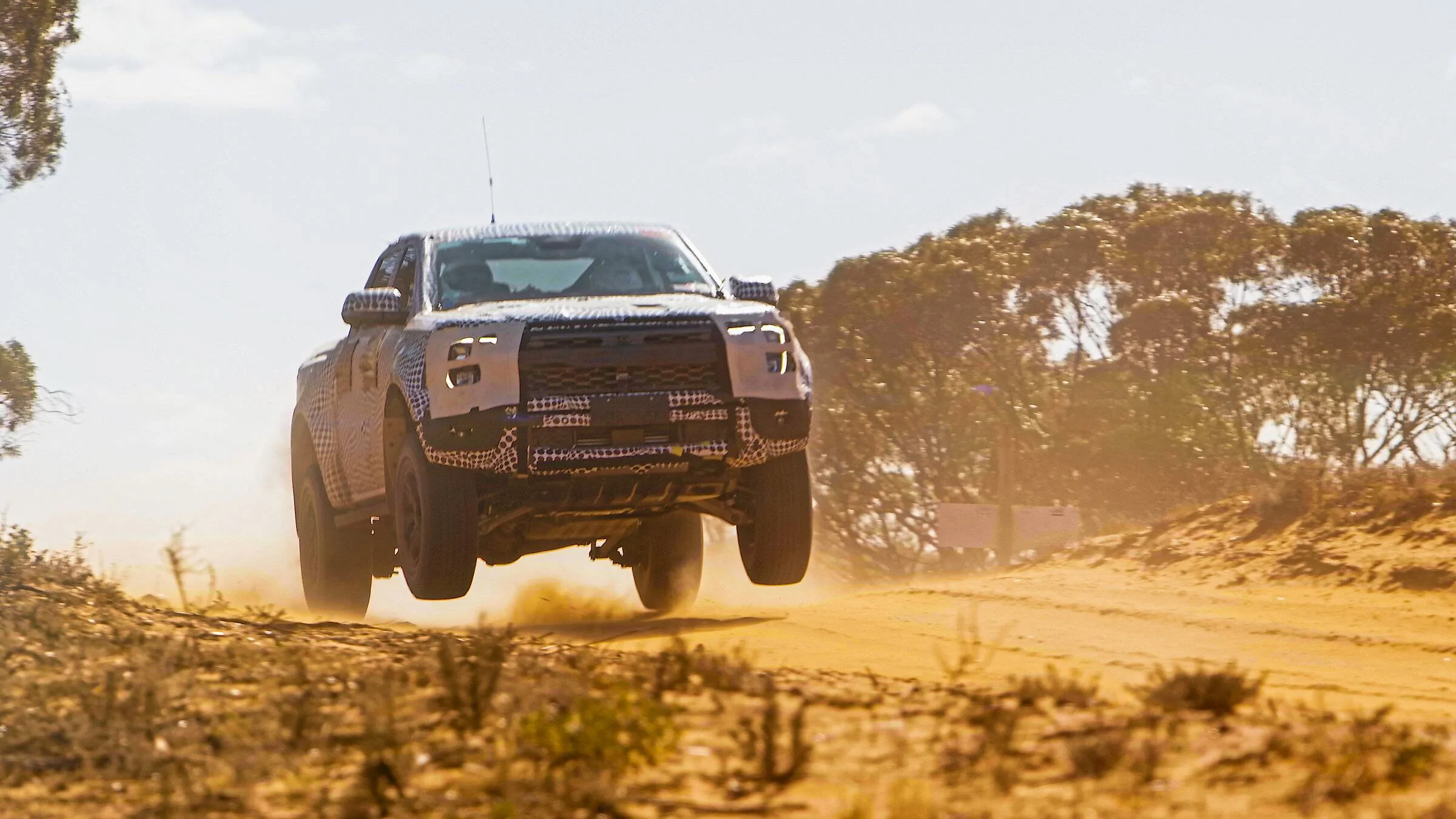 Ford Ranger Ranger Raptor Reveal Confirmed (For ROW) -- February 22! Ranger_Raptor_teaser_jum