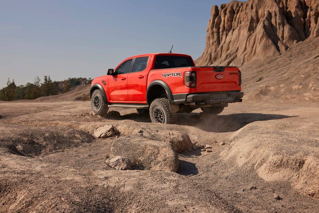 Ford Ranger 2022-2023 Ranger Raptor World Premiere! Wallpapers, Video & Specs next-gen-ranger-raptor-dynamic-rear