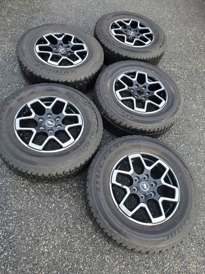 Ford Ranger 2021 / 2022 Full Size Ford Bronco Wheels, Tires, TPMS 00v0v_3l1nMLodINz_0t20CI_1200x900