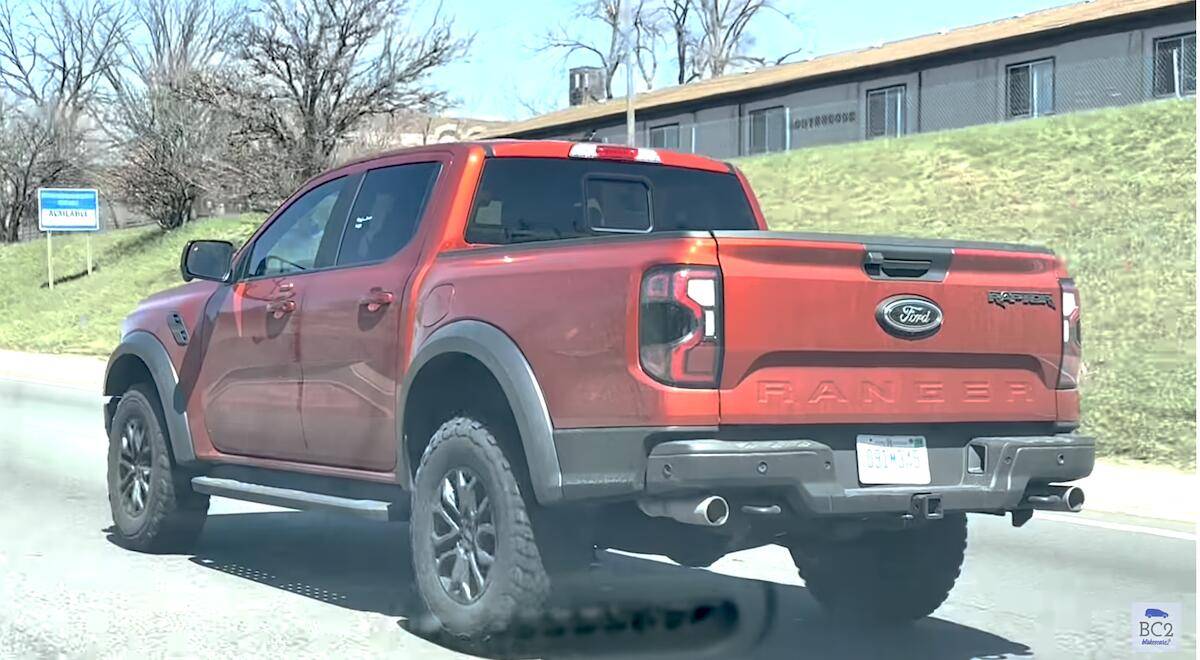 Ford Ranger Video: U.S. 2024 Ranger Raptor Spotted Highway Driving Screenshot 2023-04-18 at 8.49.41 PM