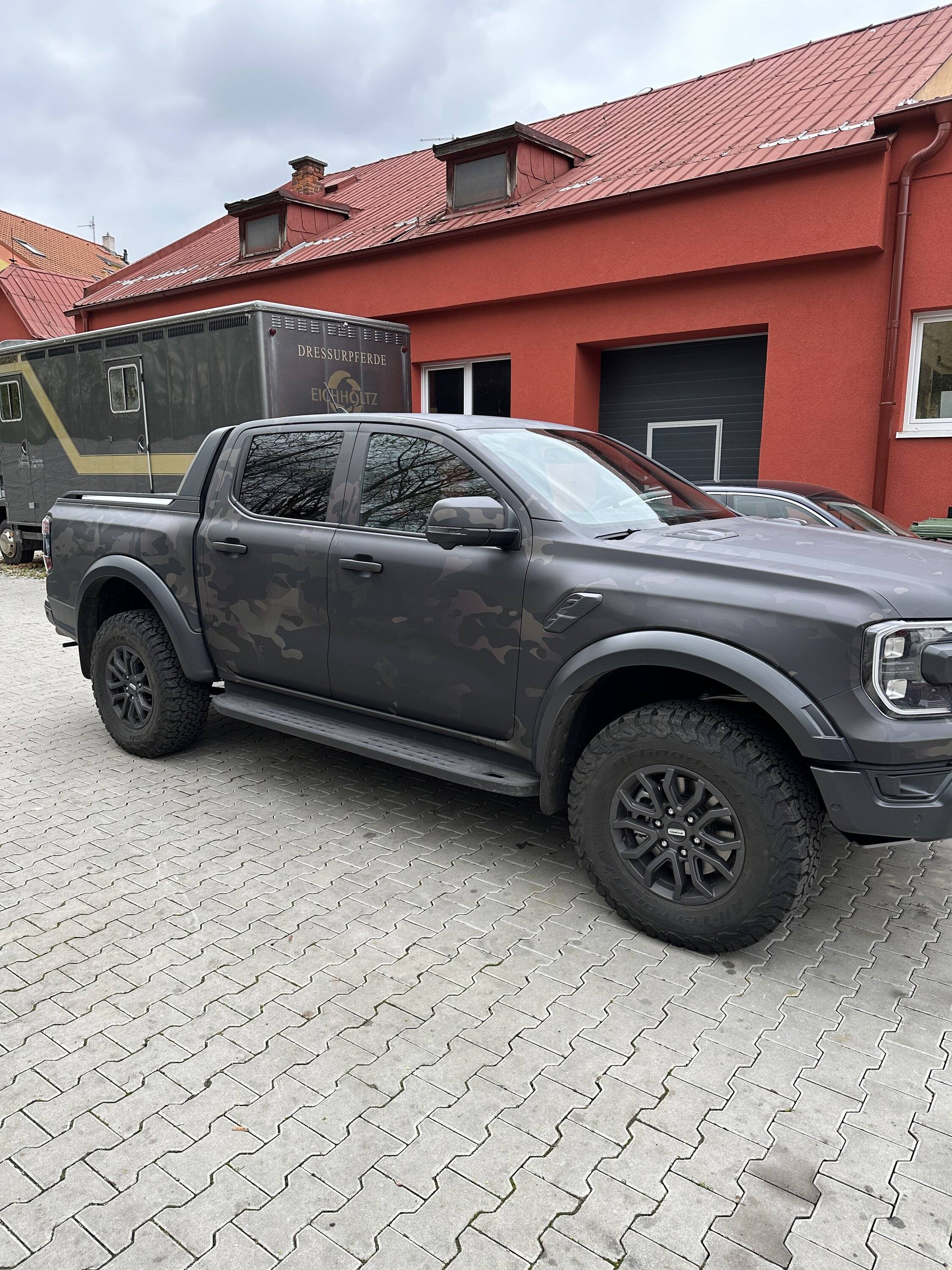 Ford Ranger Graphics/wrap. IMG_1886
