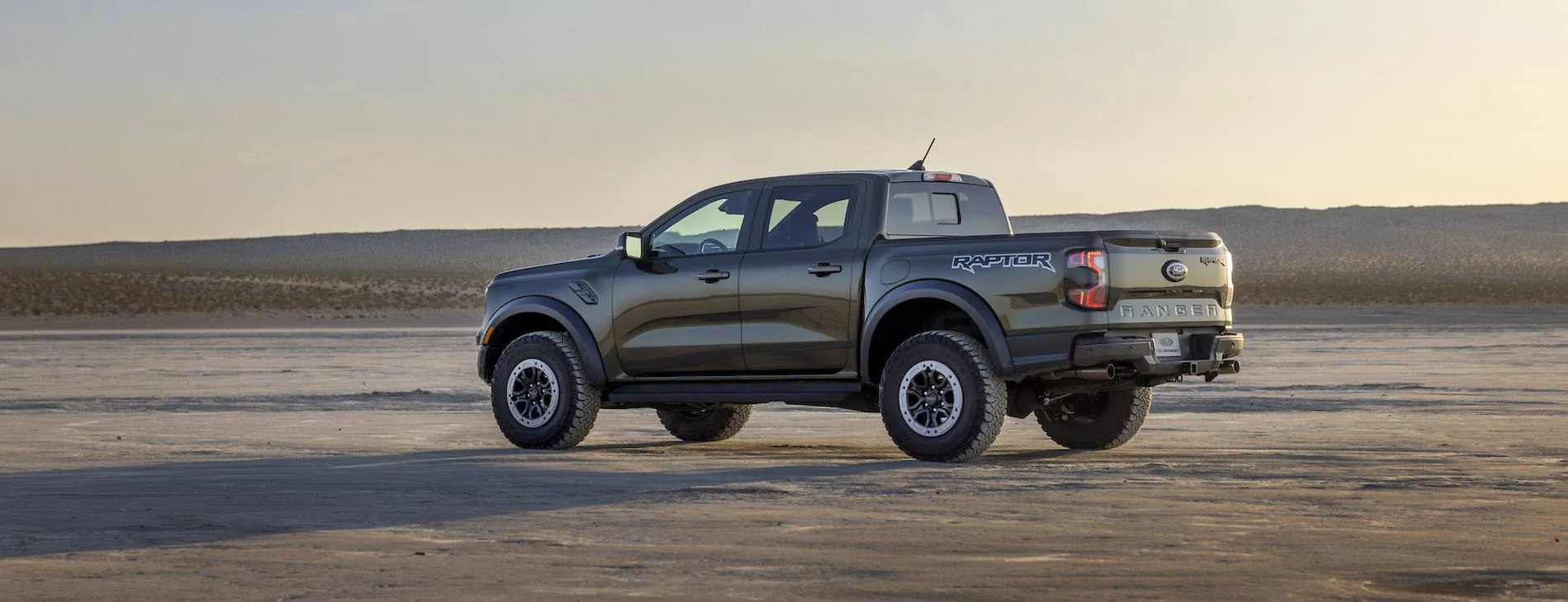 ハート 2024 Ranger Raptor Arrives With 405HP @ $56,960 Starting Price