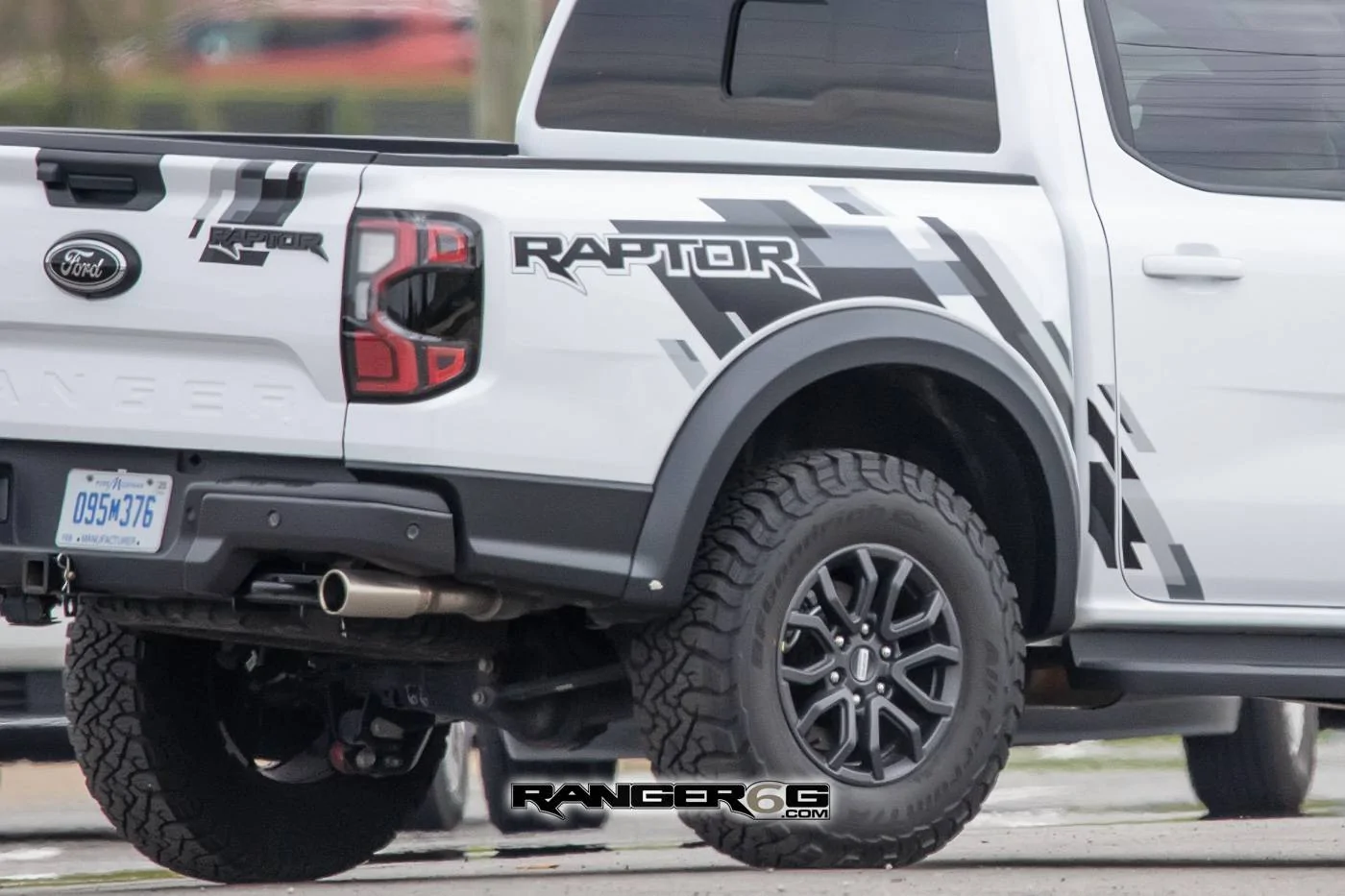 Ford Ranger Spied: 2024 Ranger Raptor Wearing Raptor Graphics Package 📸 2024-ranger-raptor-graphics-appearance-package-spied-9