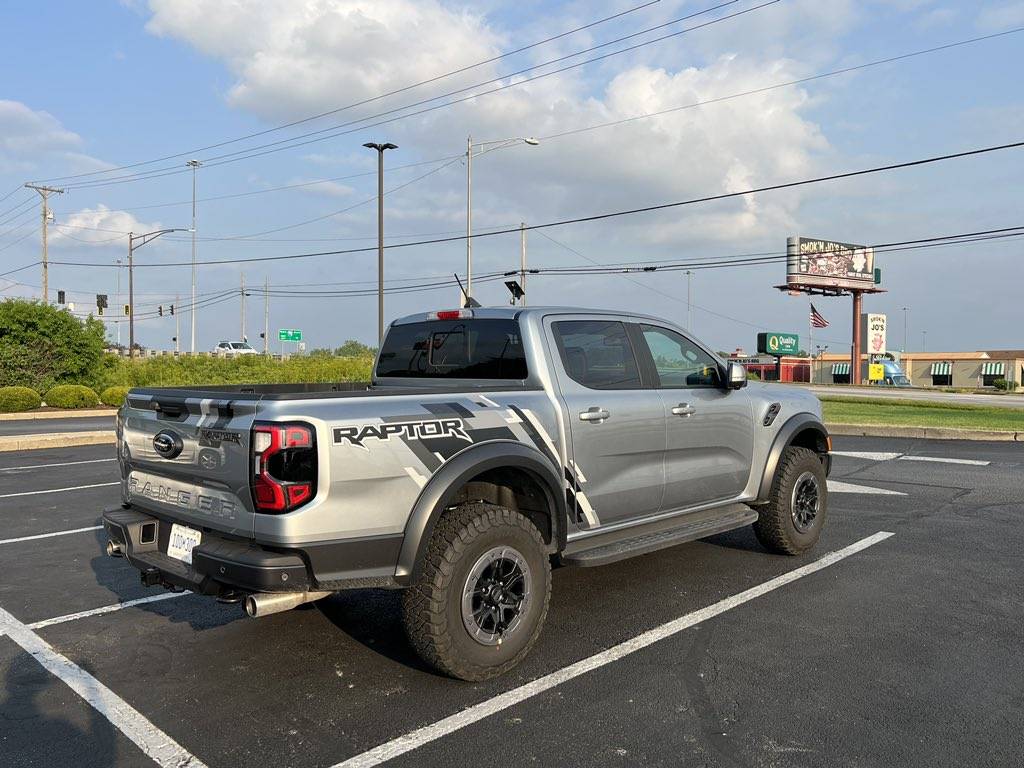 Ford Ranger Iconic Silver 2024 Ranger Raptor FIRST Look! iconic-silver-2024-ranger-raptor