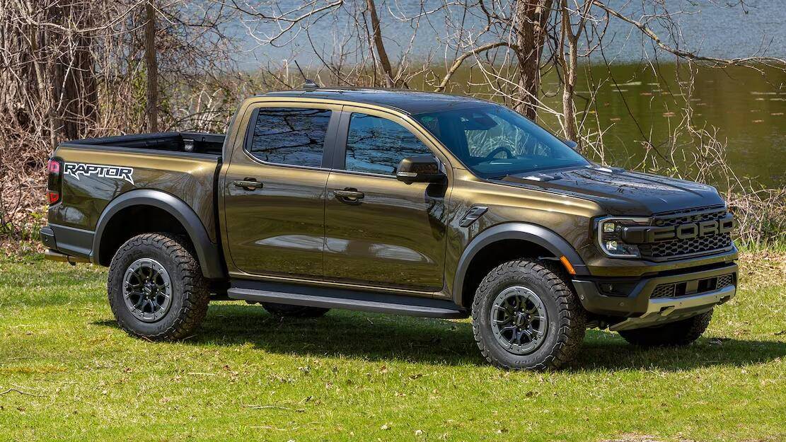 Ford Ranger Shelter Green Metallic opinions? IMG_2068