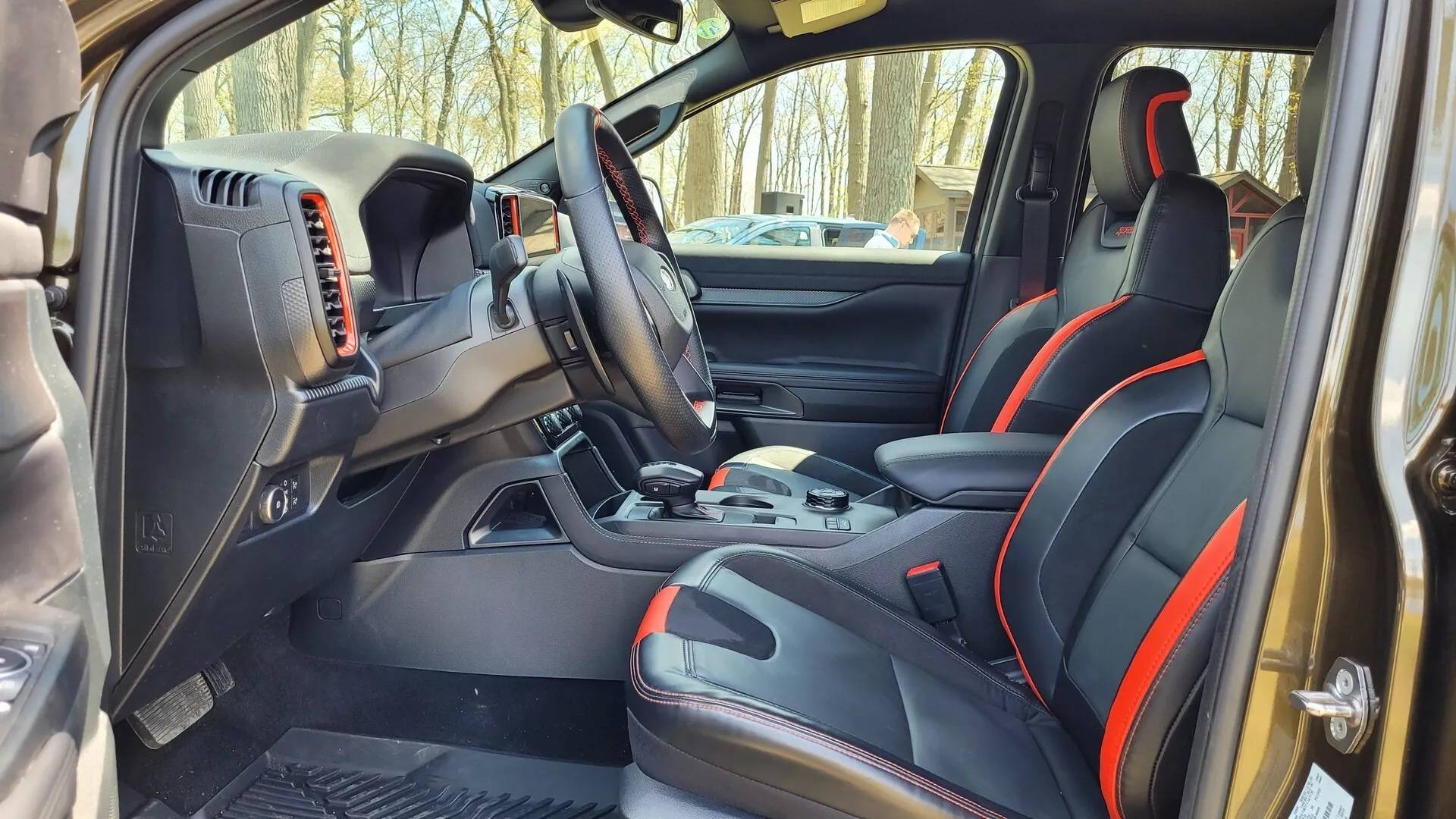 Ford Ranger Azure Gray Metallic Ranger Raptor vs. F-150 Raptor comparison photos 2024-Ford-Ranger-Raptor-CarScoops-210