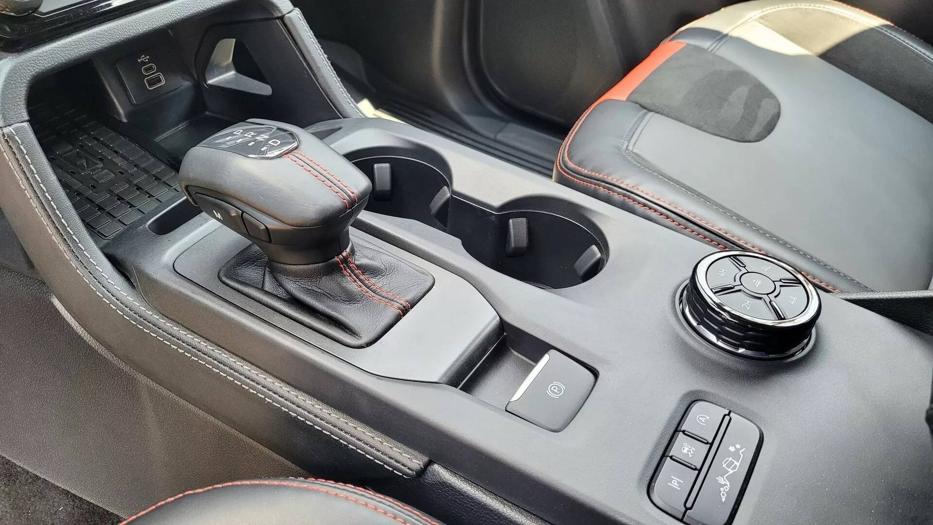 Azure Gray Metallic Ranger Raptor vs. F-150 Raptor comparison photos ...