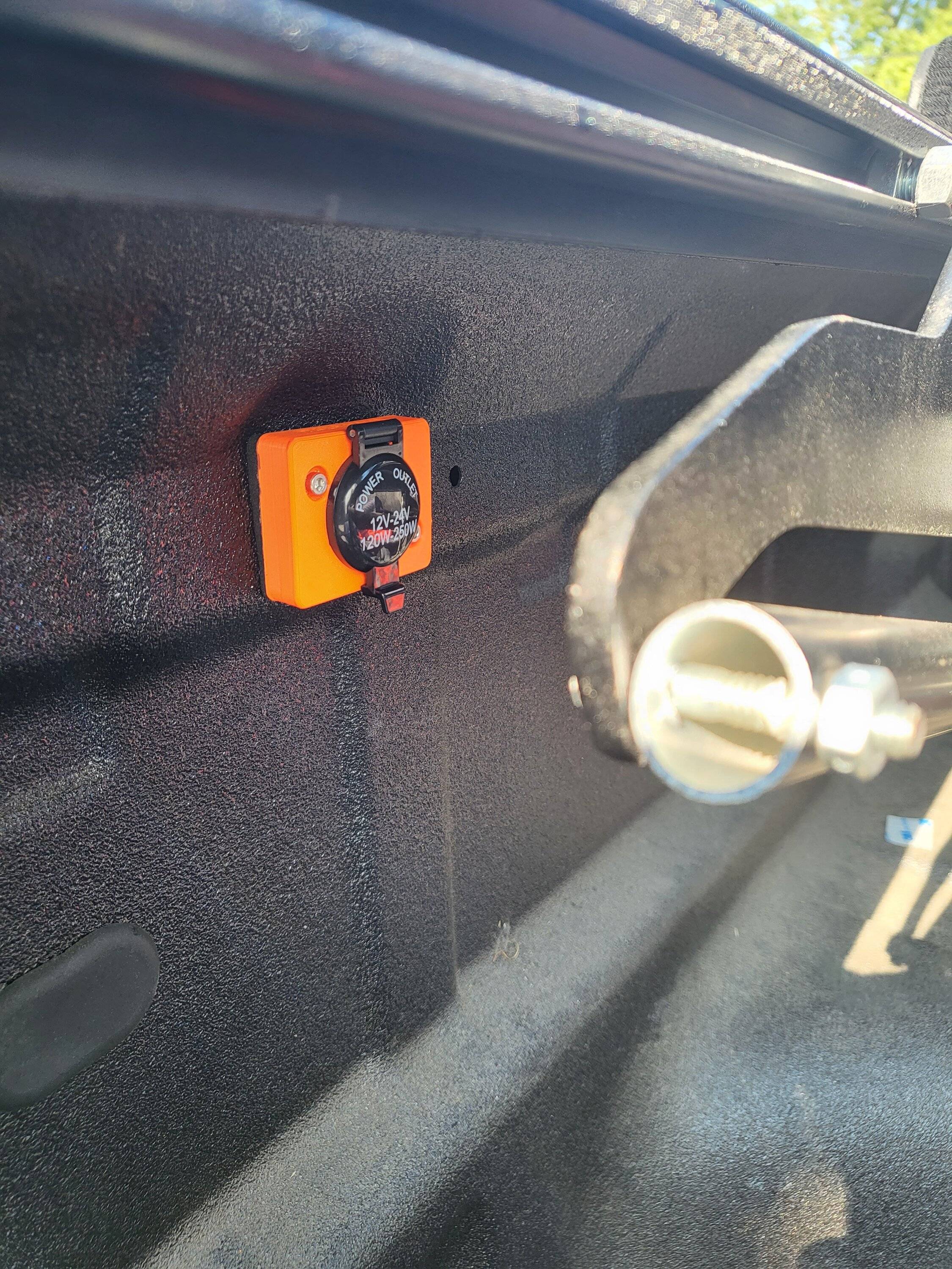 Ford Ranger Added the Wolf Haus power (and lighting) to the bed 20230828_103231