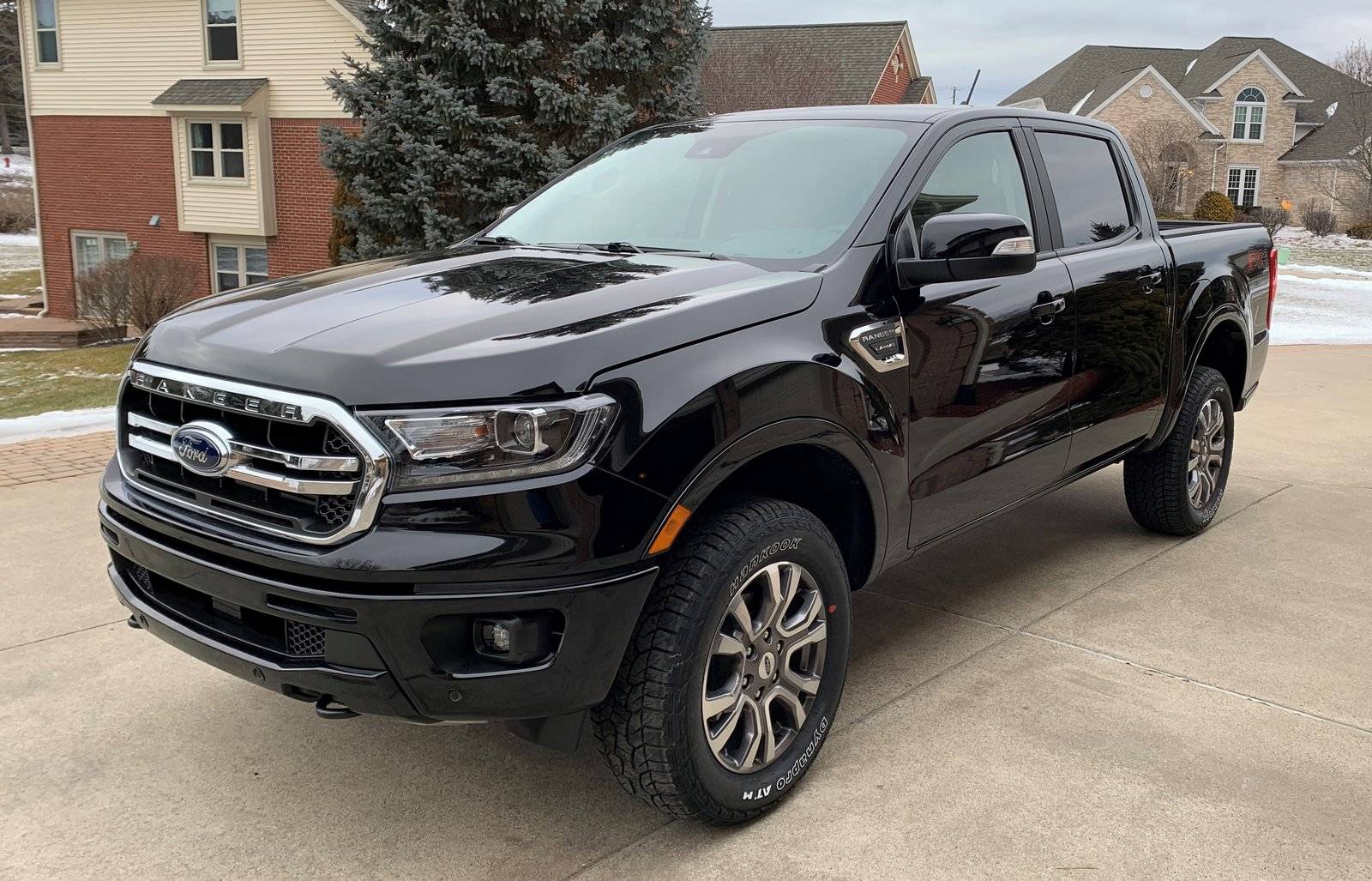 Ford Ranger SHADOW BLACK Ranger Club Thread Ranger left front cropped 2-15-19