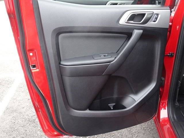 Ford Ranger HOT PEPPER RED Ranger Club Thread 2019-ford-ranger-xlt-hot-pepper-red-metallic-tinted-clearcoat-9