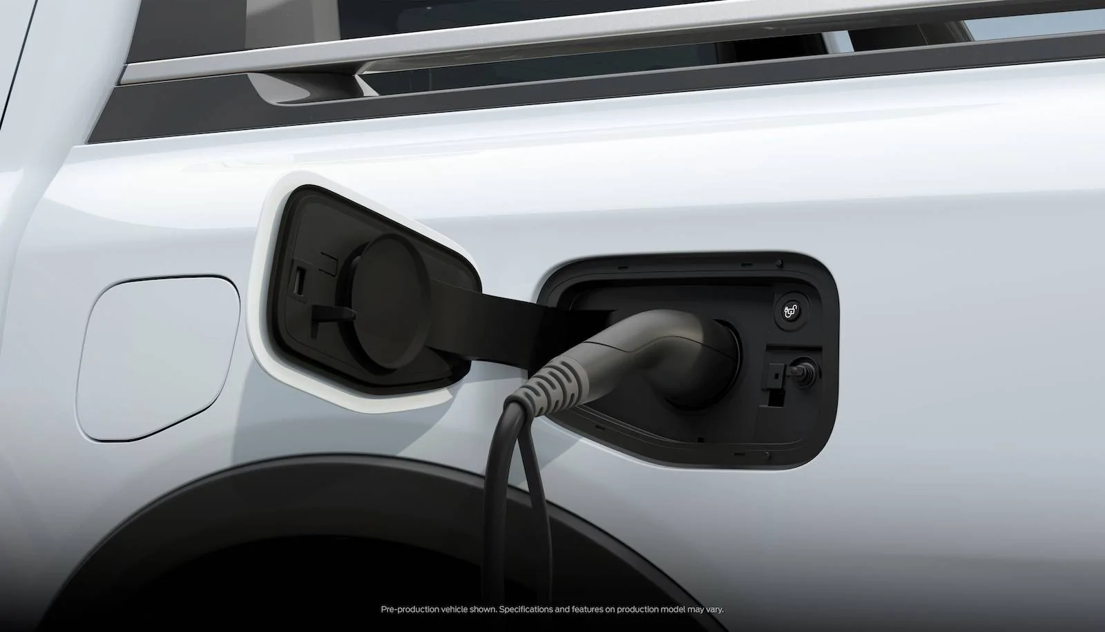 Ford Ranger 2025 Ranger PHEV Hybrid Revealed w/ Pro Power Onboard, 28 Miles Range, Arriving Early 2025 (Europe/AUS) P703_23-PHEV Closeup - Charging