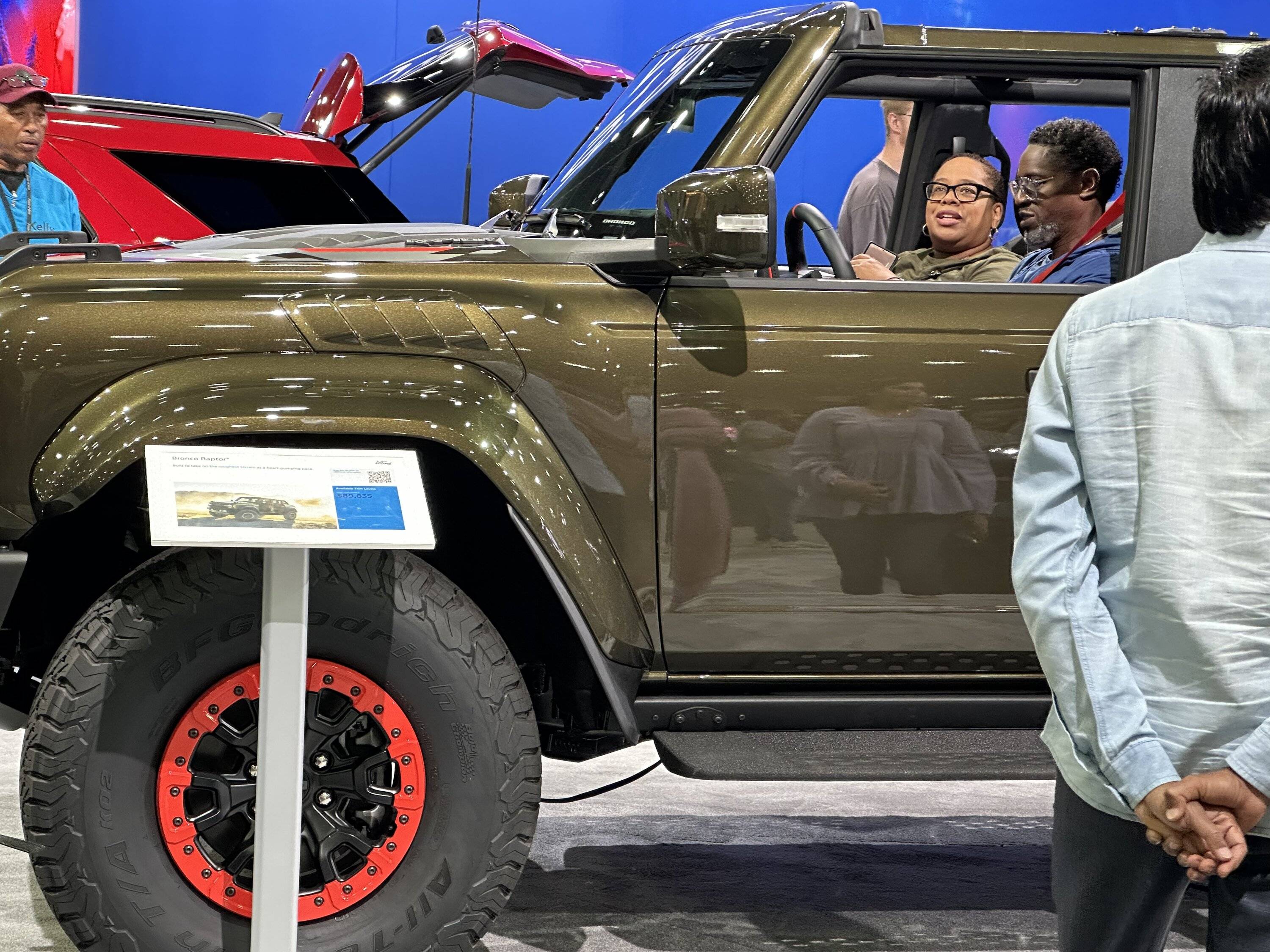 Ford Ranger 2024 Ranger Raptor is 110% worth the money... my impressions from impromptu visit to Detroit Autoshow D86BF260-C1A2-4264-BDFA-E216D23BF7CE
