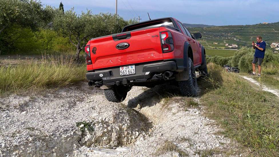 Ford Ranger New Ranger Raptor goes off-road in the Land of Wine, Cheese and Olive oil  > Italy - Verona area IMG-20230928-WA0082