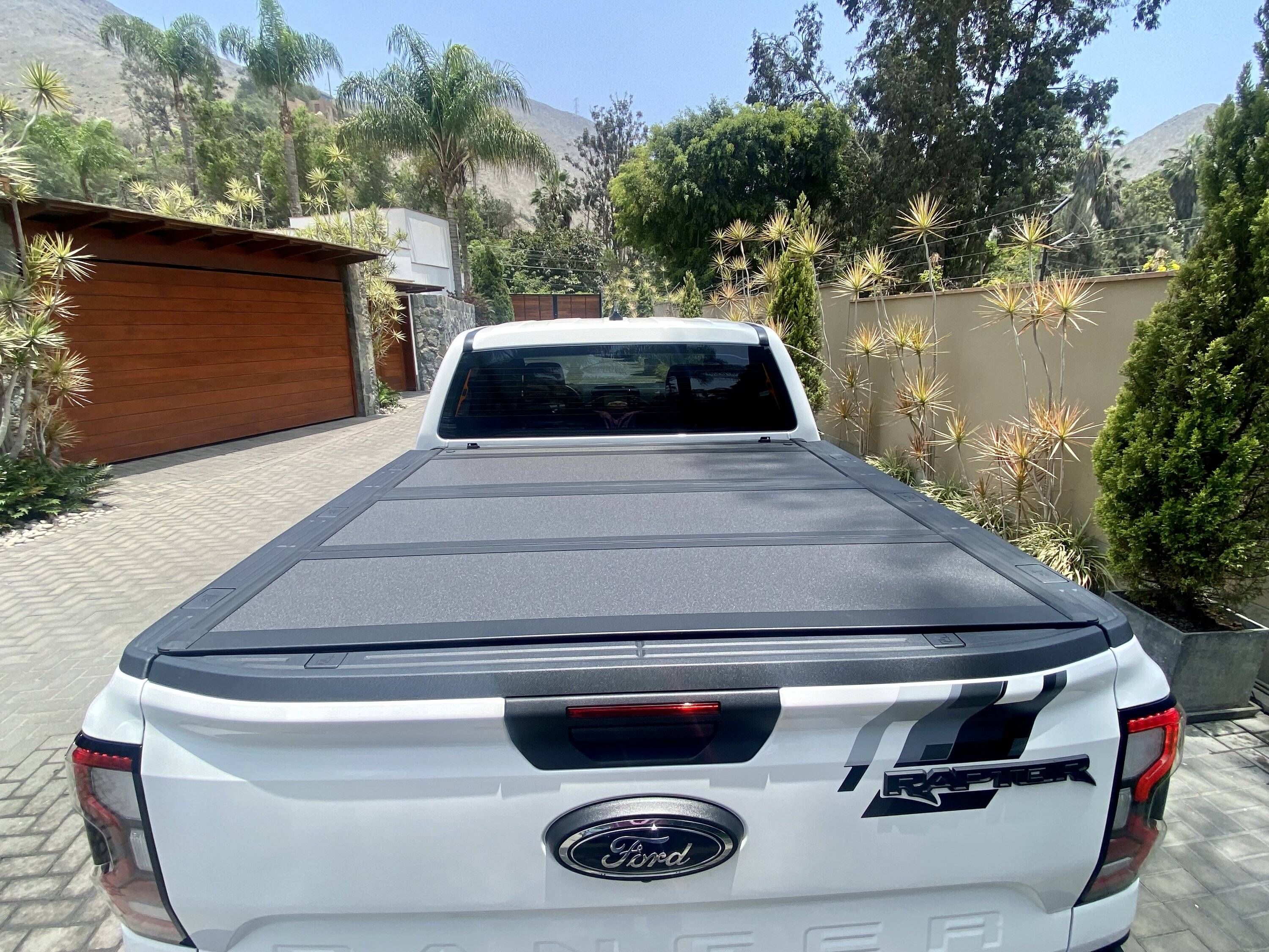 Ford Ranger Tonneau Cover options for NA IMG_4117