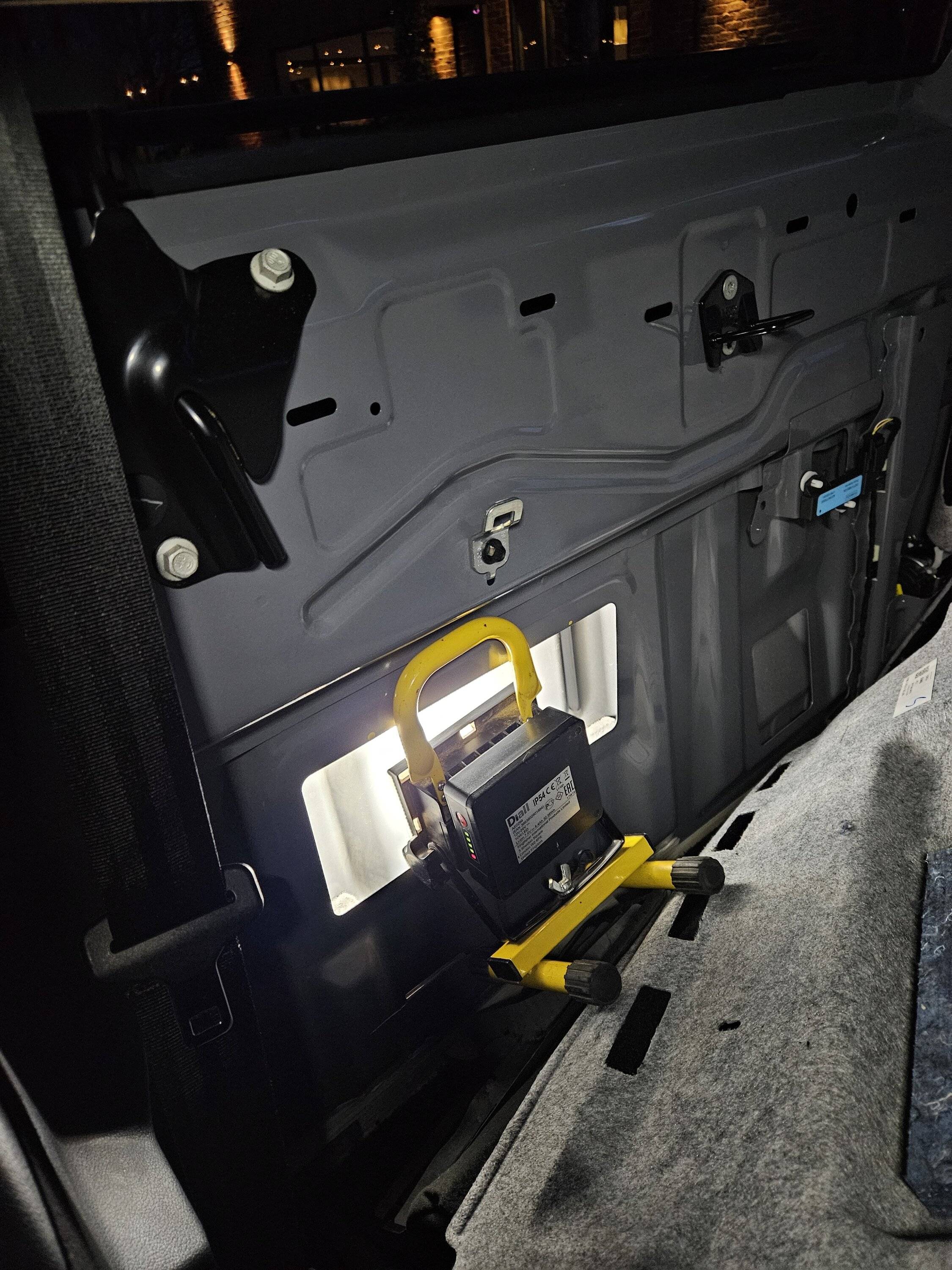 Ford Ranger Feeling Ratty. Rear bulkhead. 20240124_165644