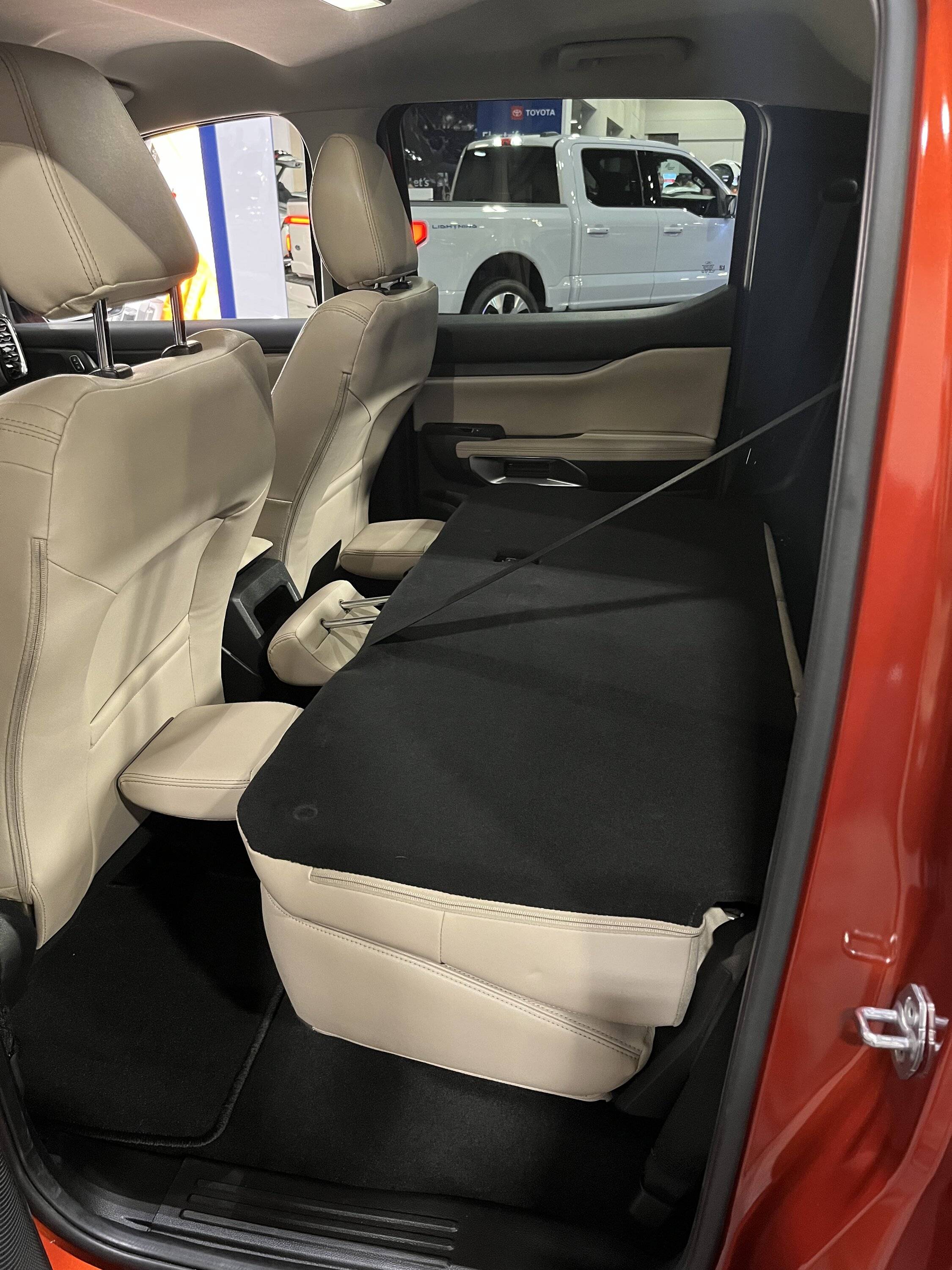 Ford Ranger Velocity Blue Lariat at Richmond Auto Show 525891A2-B669-4410-A082-181D62F84C63
