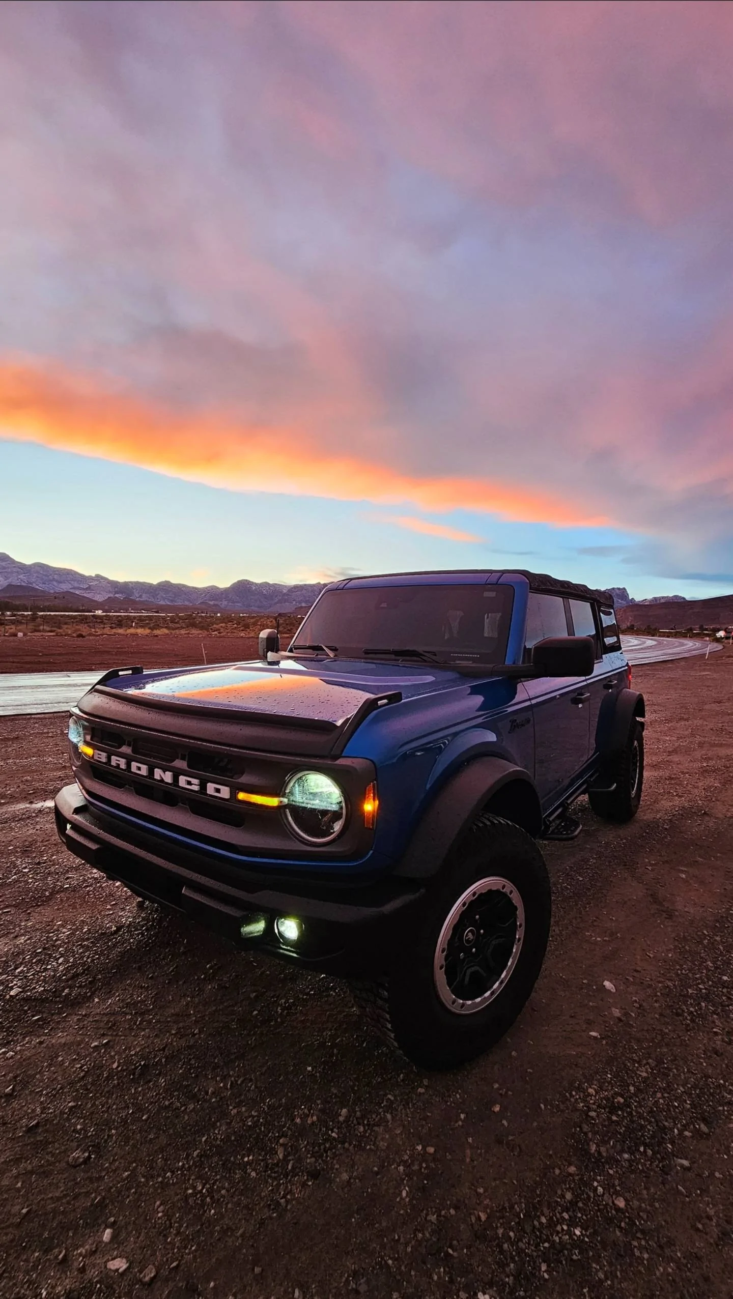 Ford Ranger How Easy is it to Keep Velocity Blue Clean? Screenshot_20240219_222022_Gallery