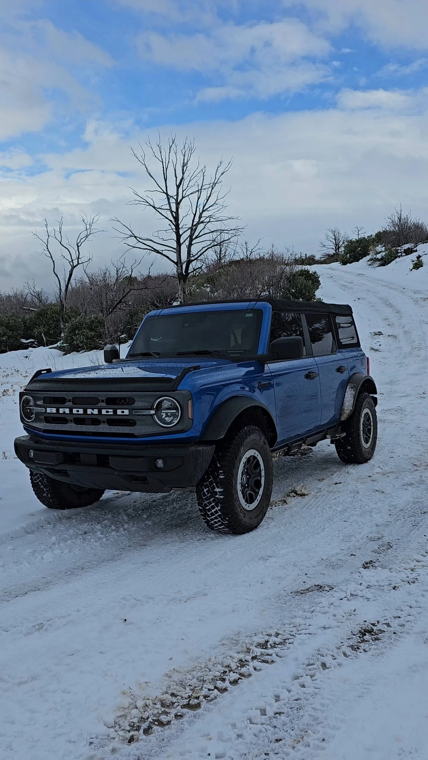 Ford Ranger How Easy is it to Keep Velocity Blue Clean? Screenshot_20240219_221107_Gallery