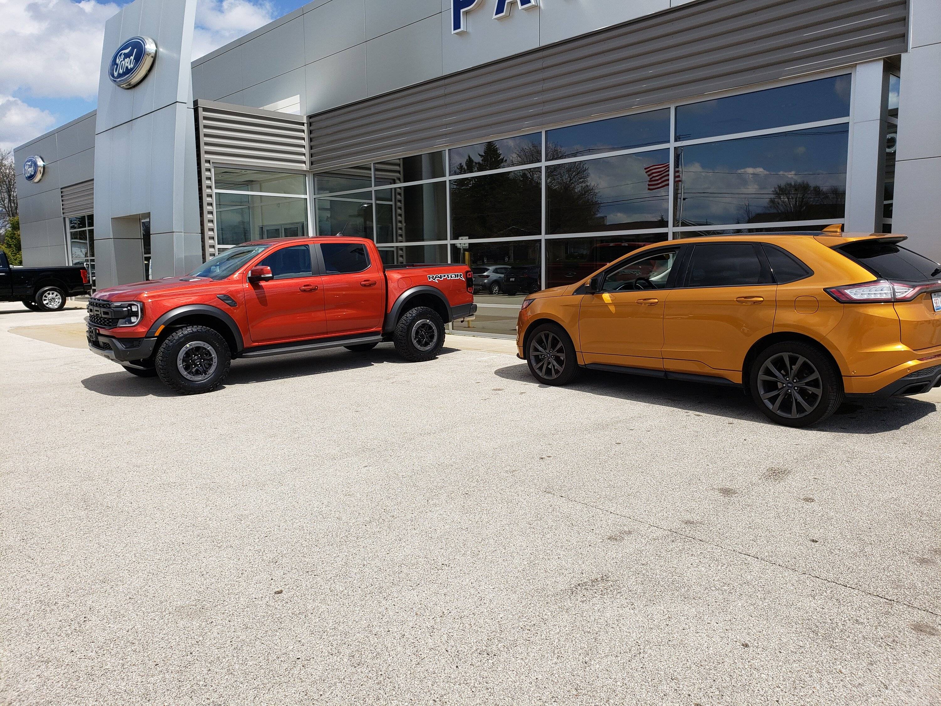Ford Ranger New member with hot pepper red raptor 20240427_125600