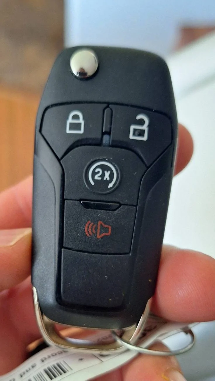 Ford Ranger Does 301a Package have remote start (fob)? 20240429_161727