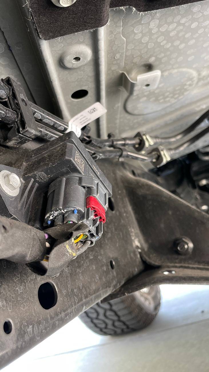 Ford Ranger Exposed Electrical underneath body Electrical 01