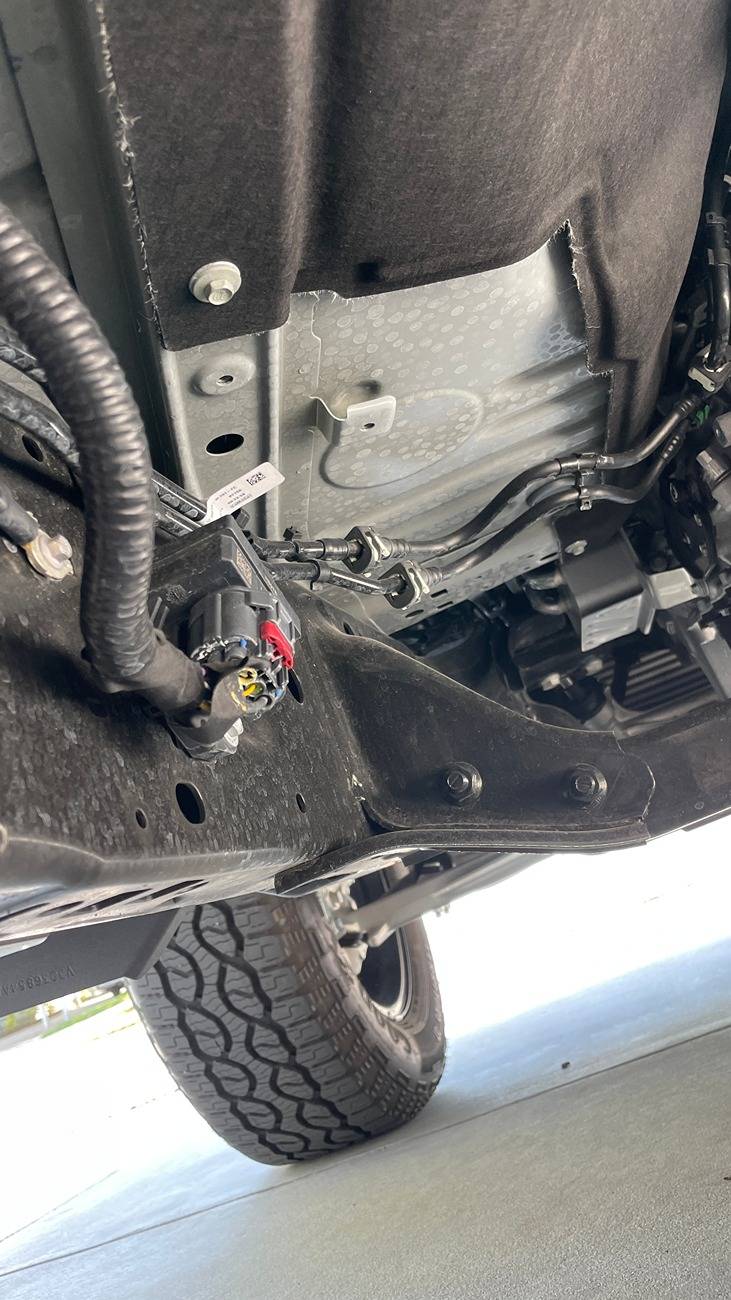Ford Ranger Exposed Electrical underneath body Electrical 03