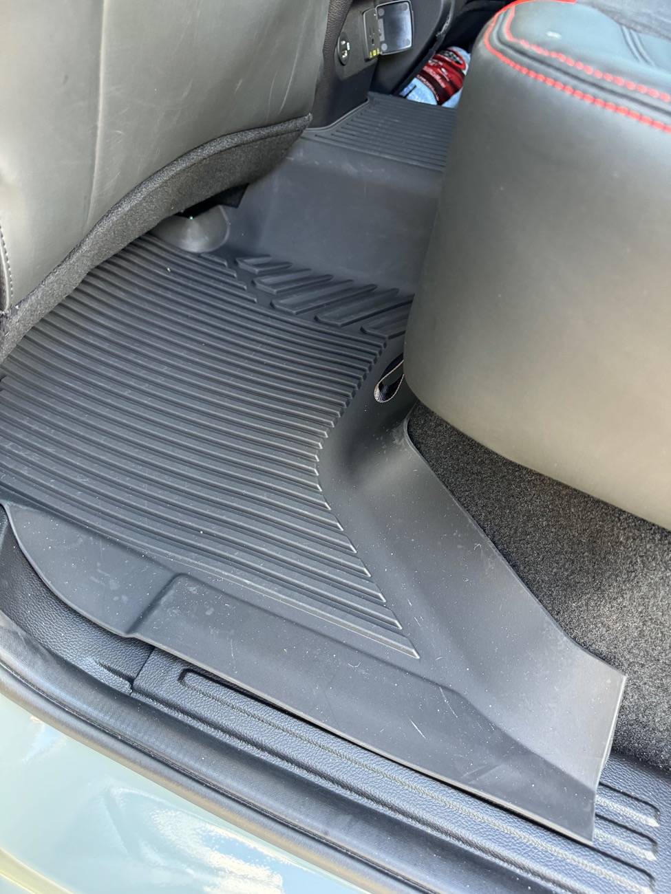 Ford Ranger What’s up with no floor mats IMG_0447
