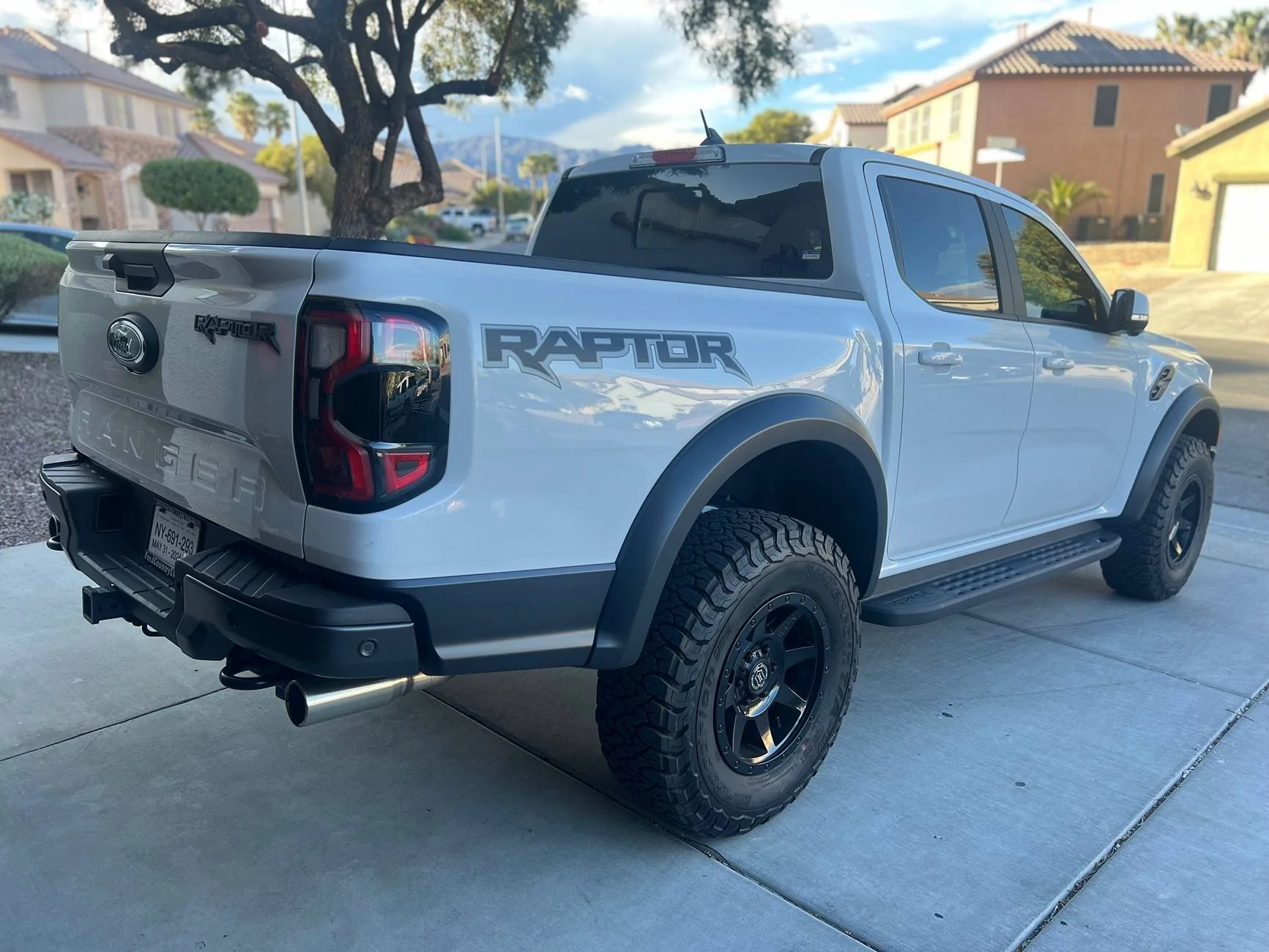 Blacked out exhaust tips on Ranger Raptor w/ ceramic exhaust paint ...