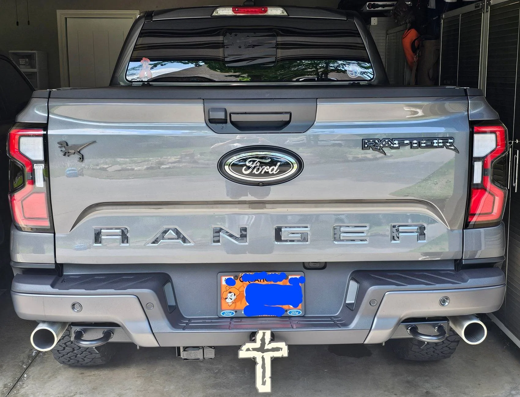 Ford Ranger Warning: Tailgate Letters from previous generation Ranger does not fit 20240502_122315